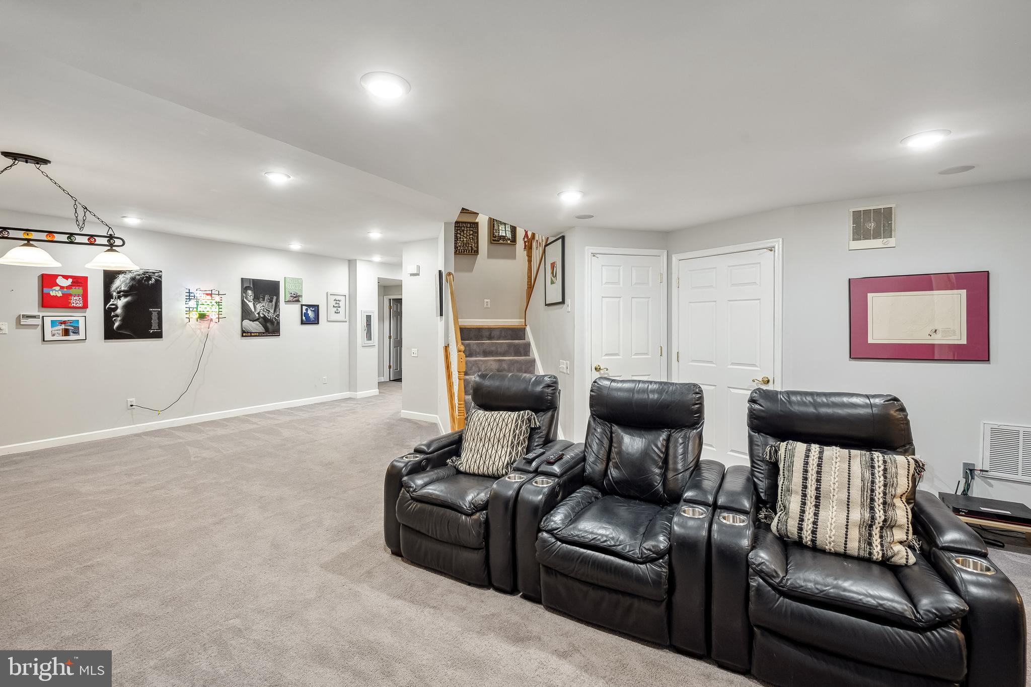 PARKSIDE MANOR - Residential