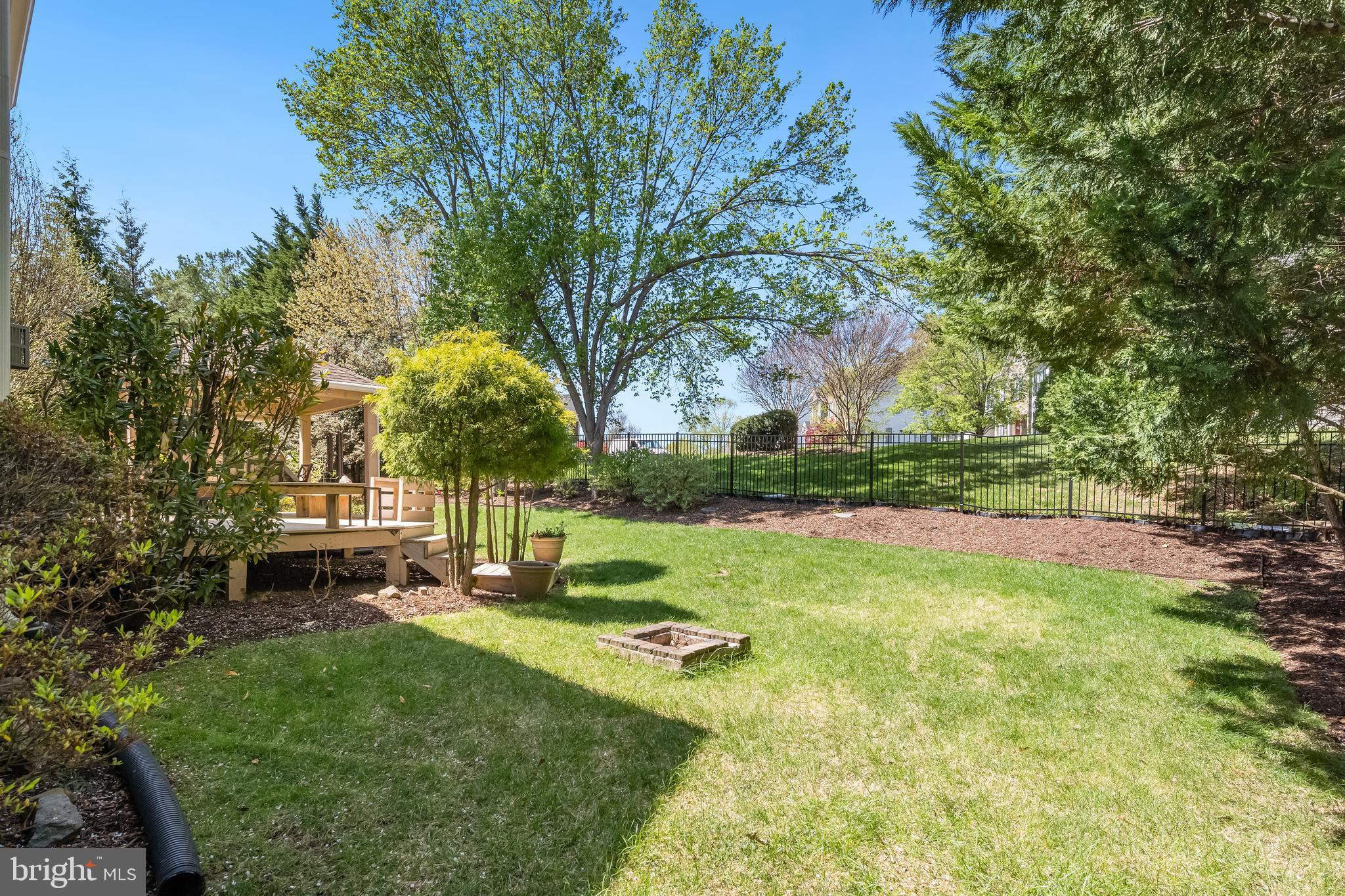 PARKSIDE MANOR - Residential