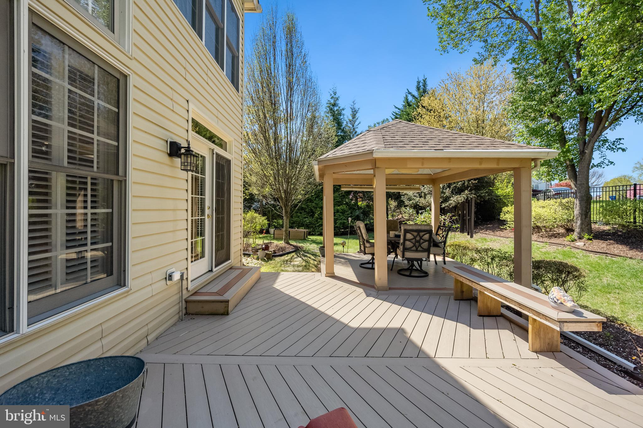 PARKSIDE MANOR - Residential