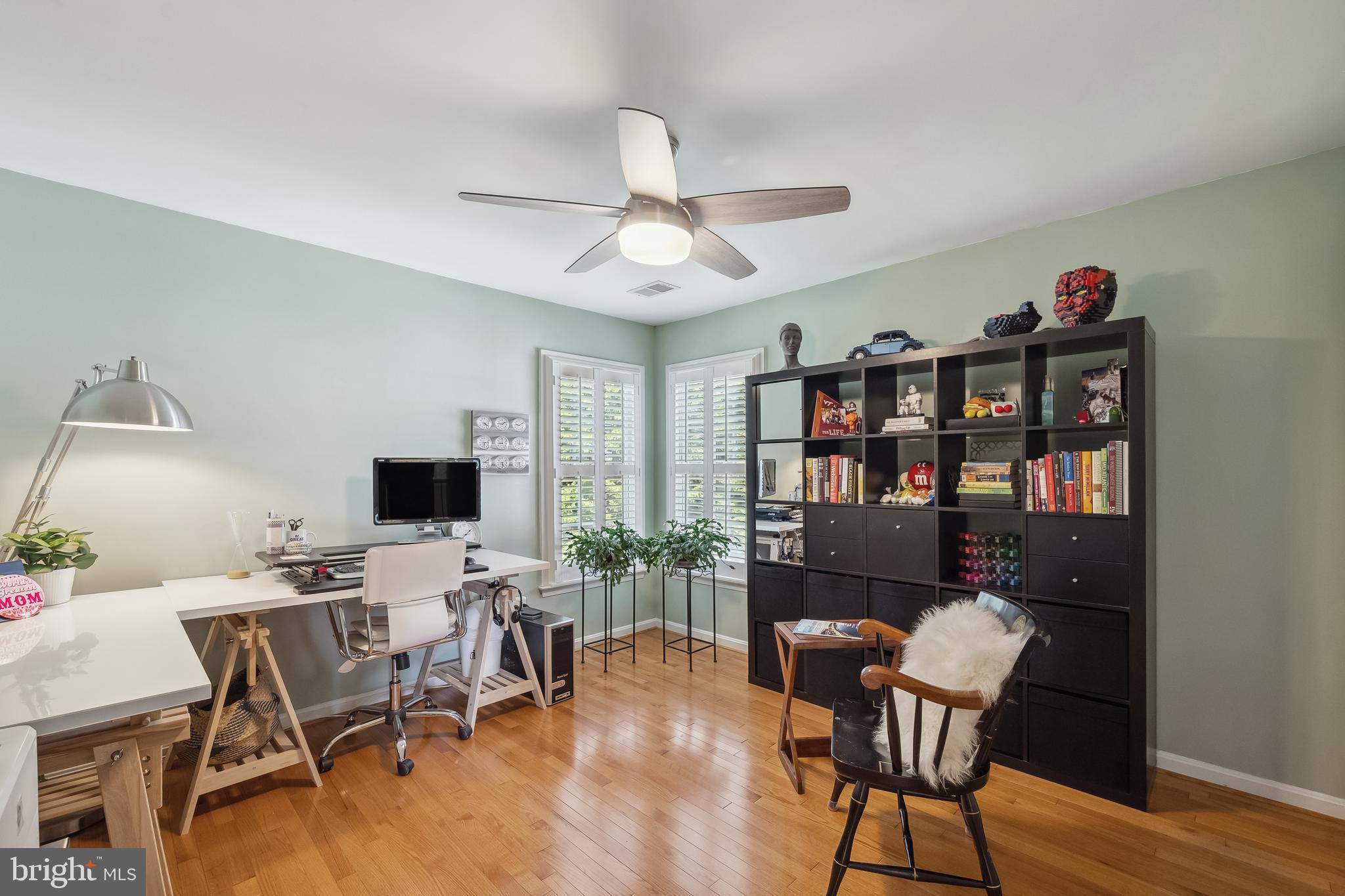 PARKSIDE MANOR - Residential