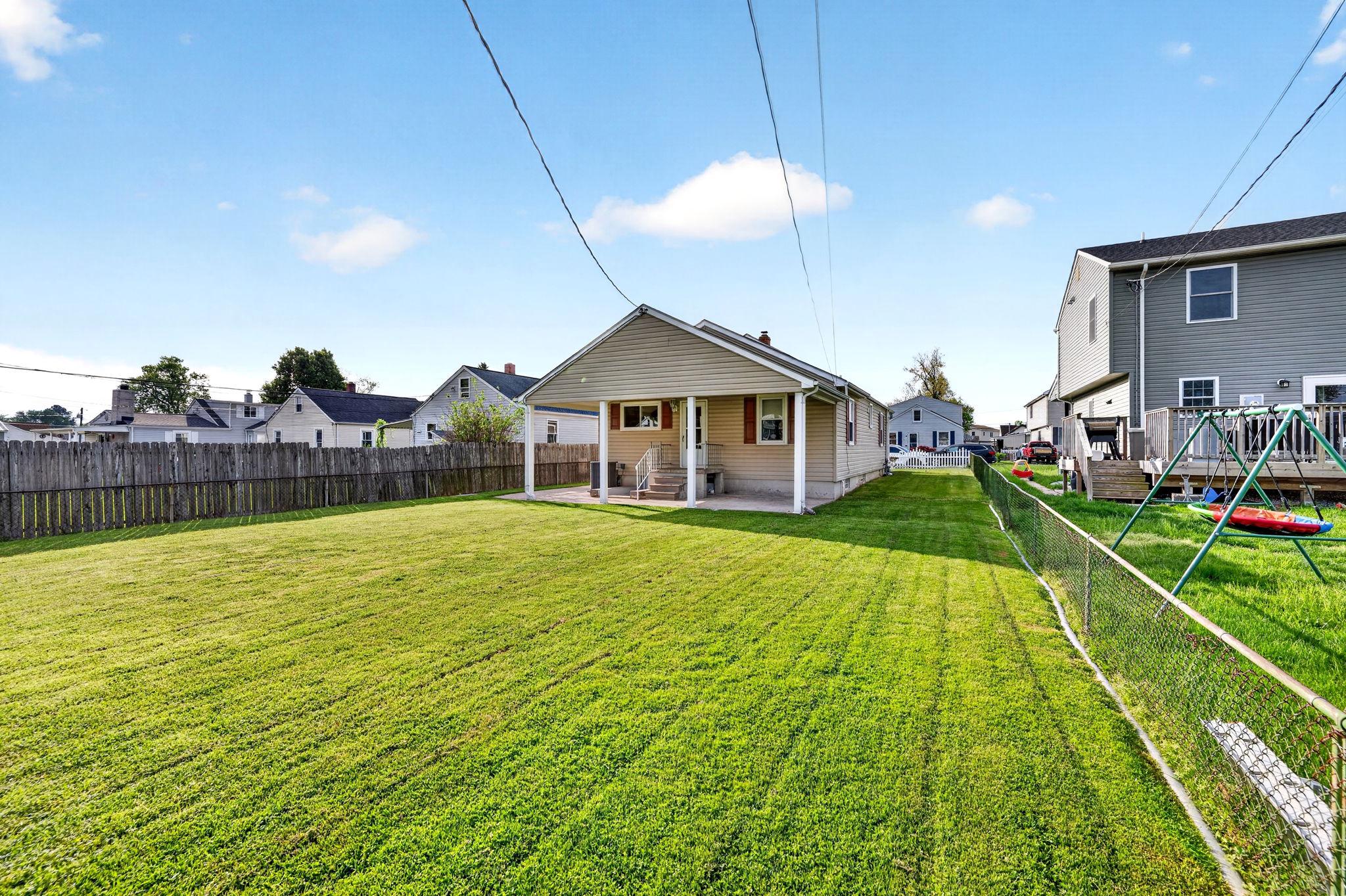 GRAY MANOR - Residential