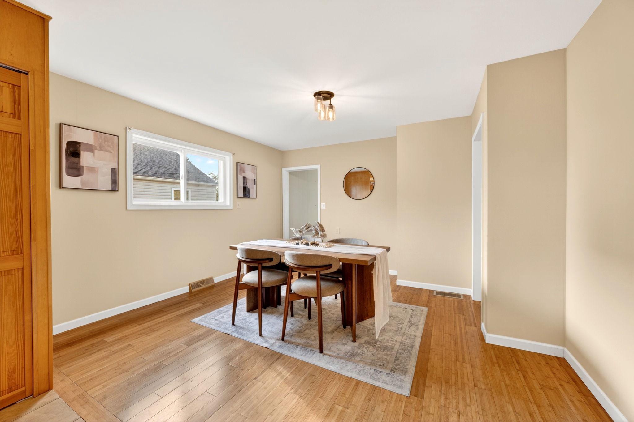 GRAY MANOR - Residential