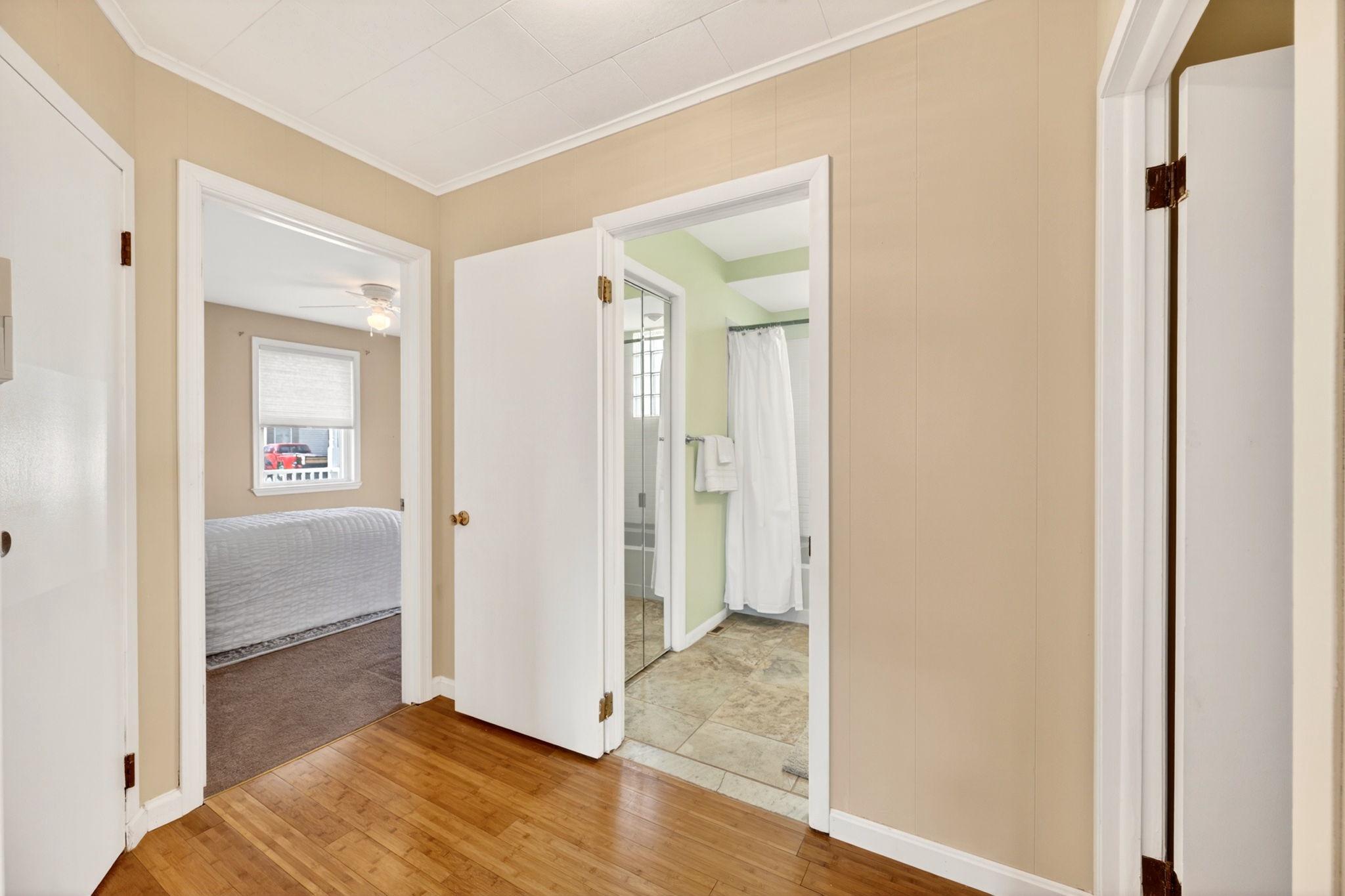 GRAY MANOR - Residential