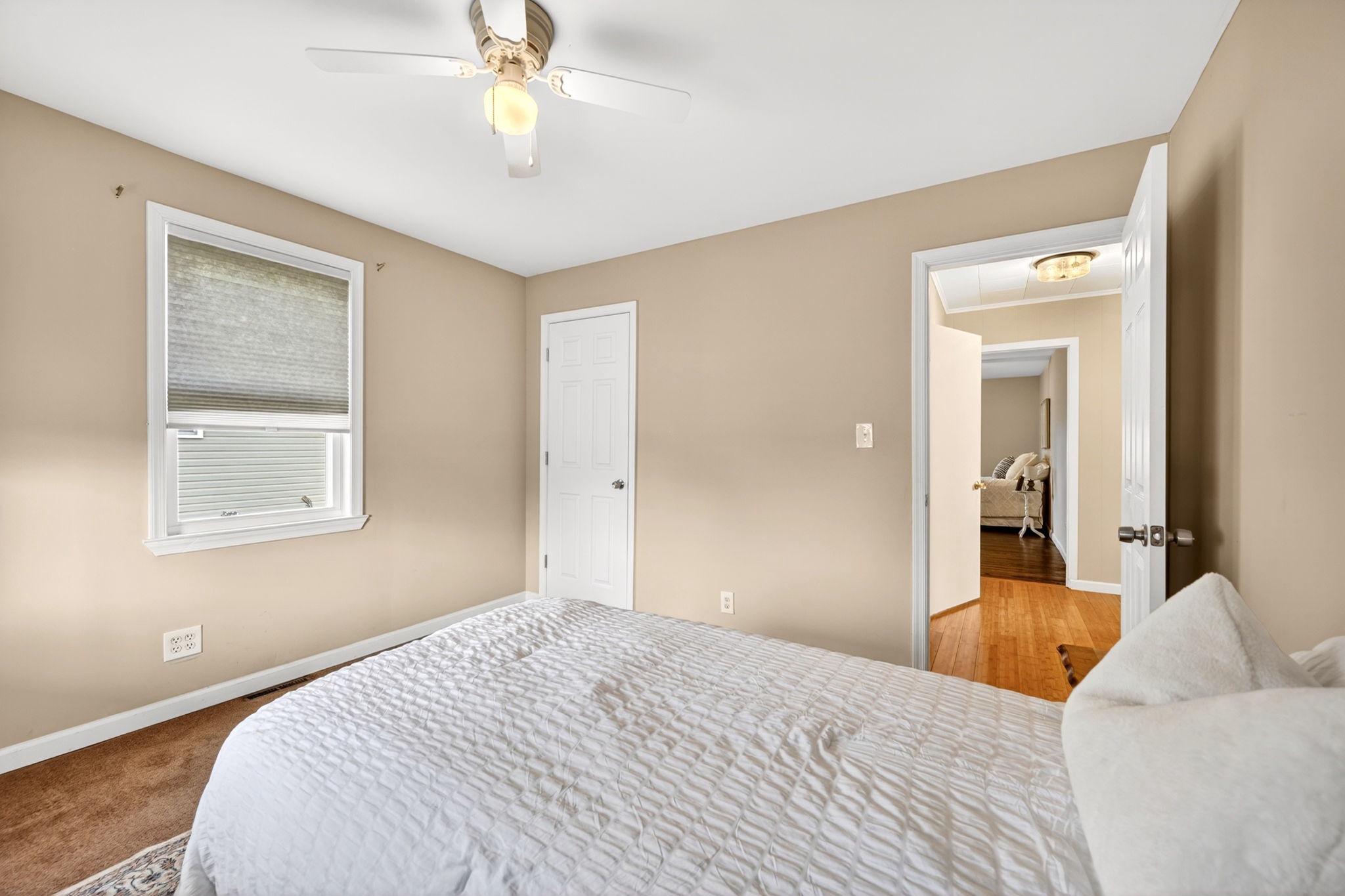 GRAY MANOR - Residential