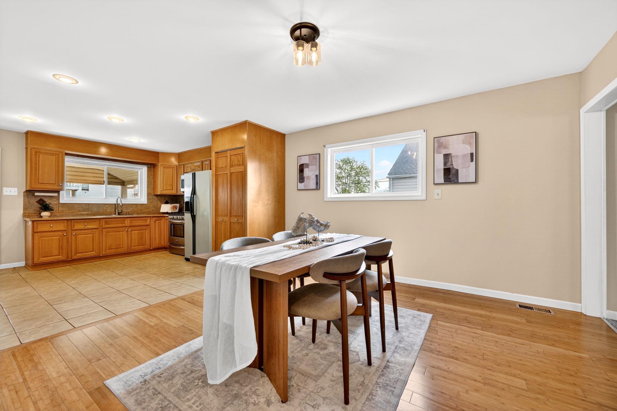 GRAY MANOR - Residential