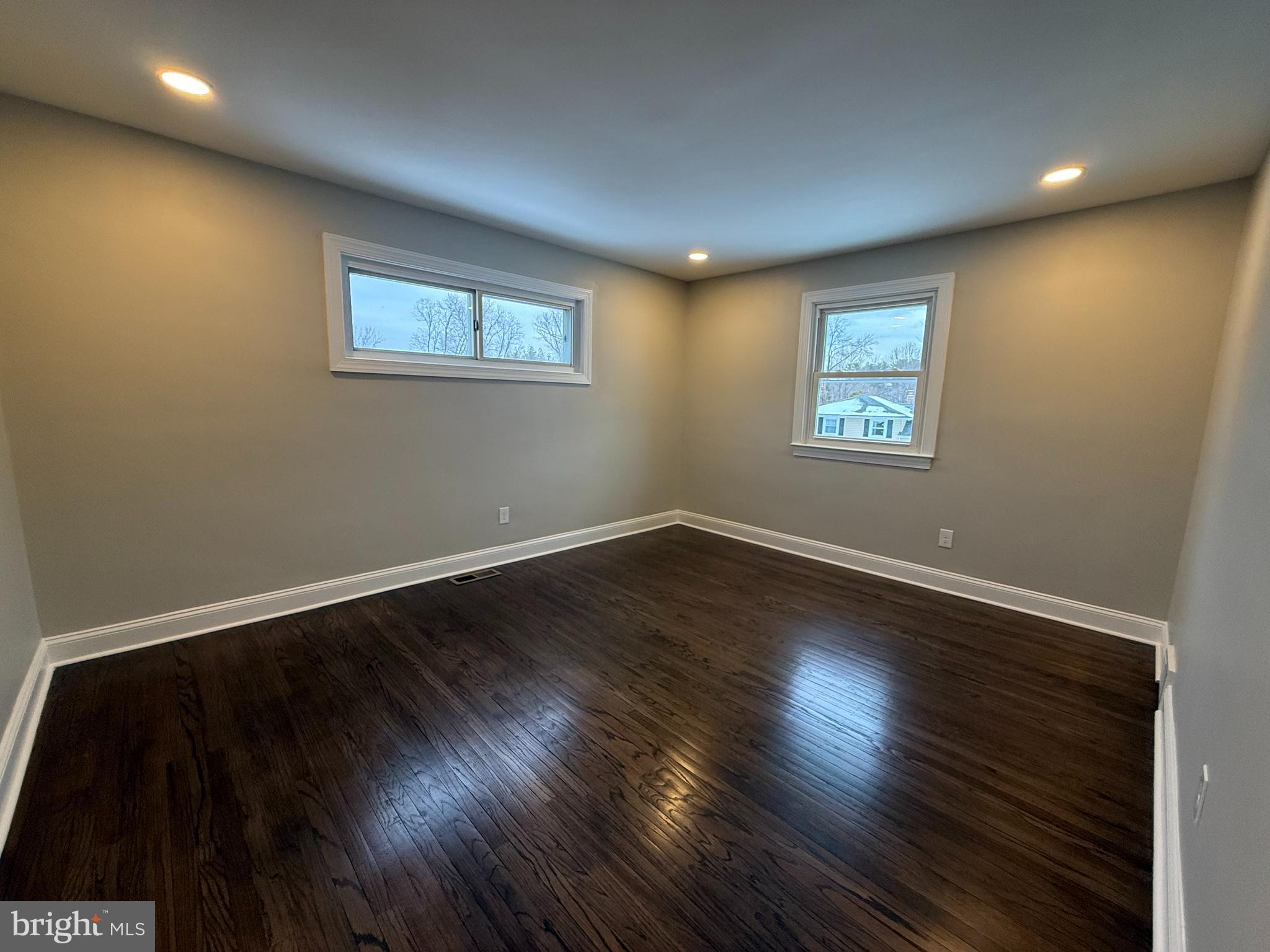 LAWRENCE PARK - Residential