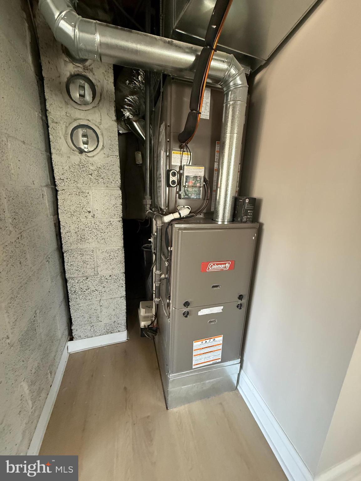 LAWRENCE PARK - Residential