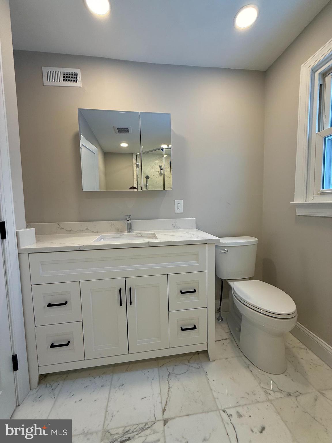 LAWRENCE PARK - Residential