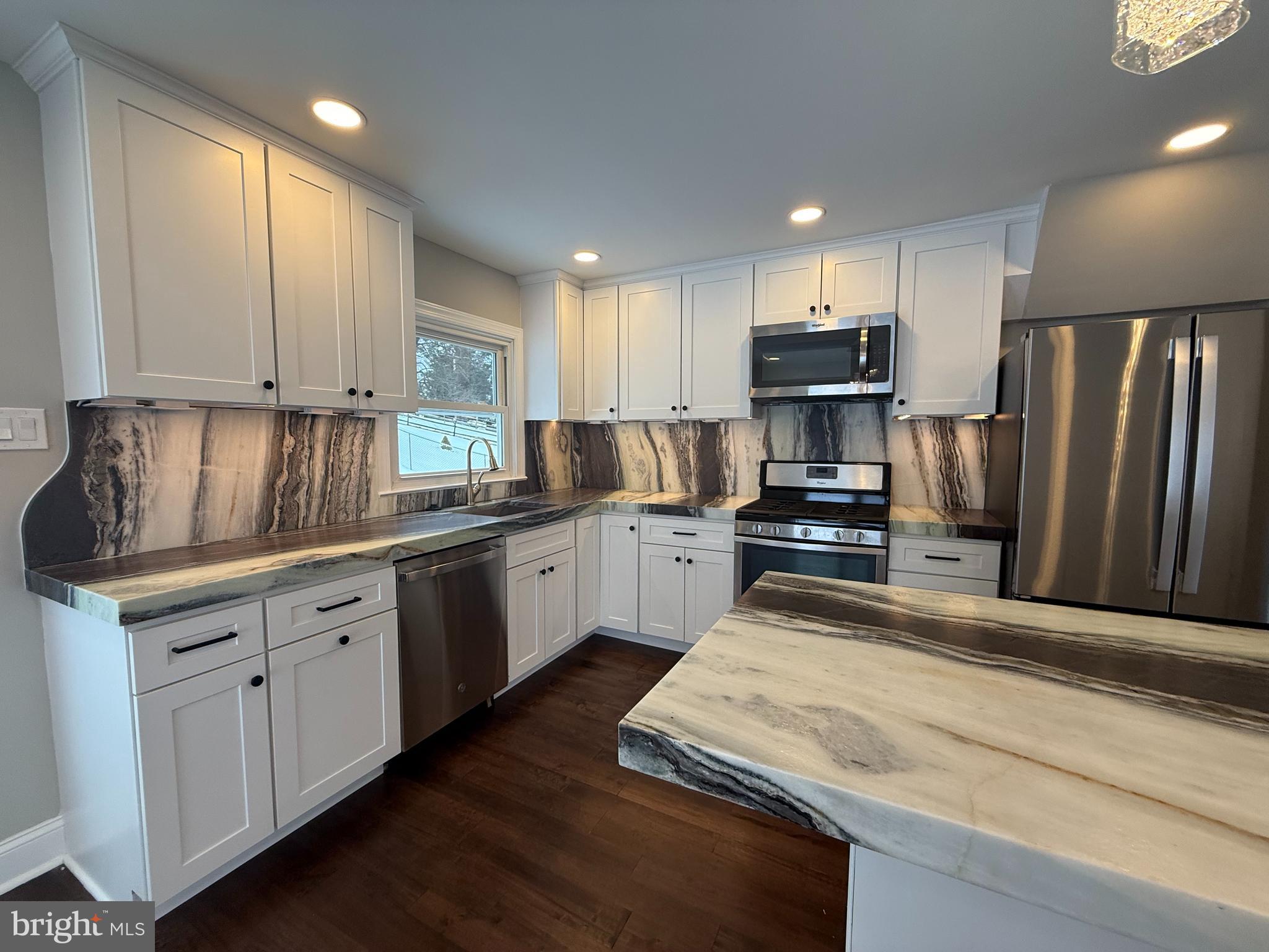 LAWRENCE PARK - Residential