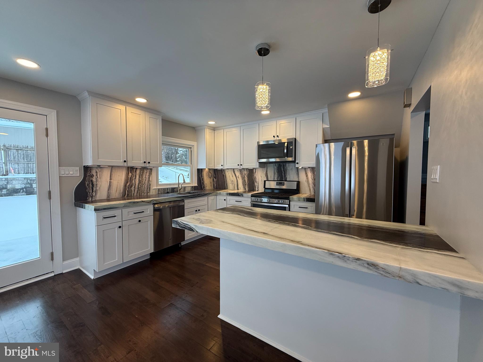 LAWRENCE PARK - Residential