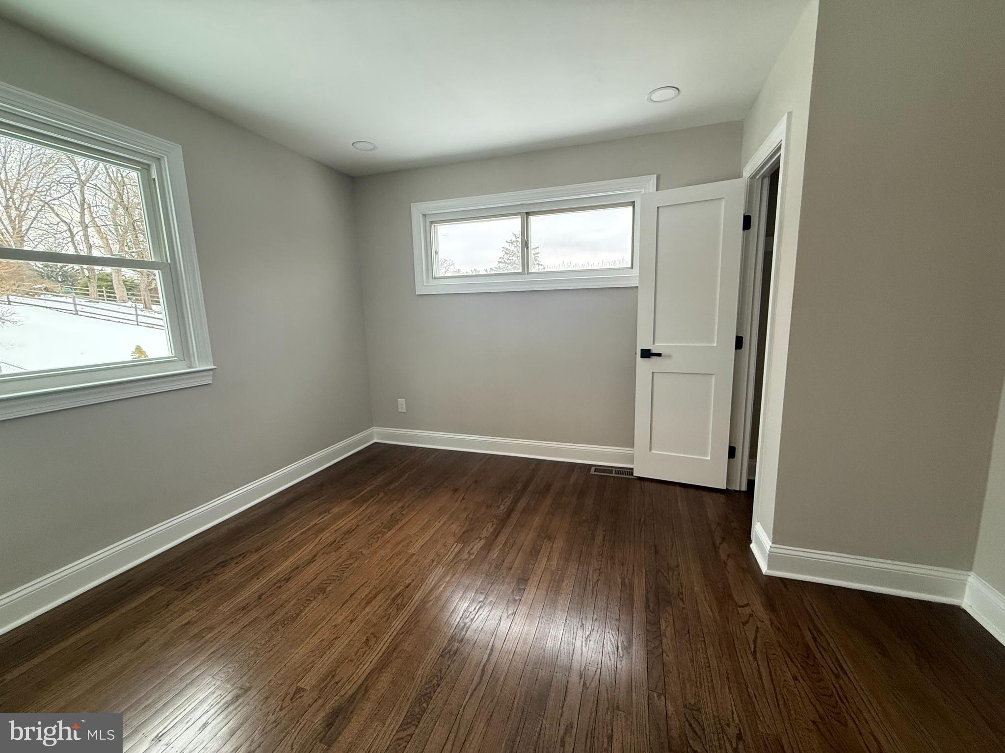 LAWRENCE PARK - Residential