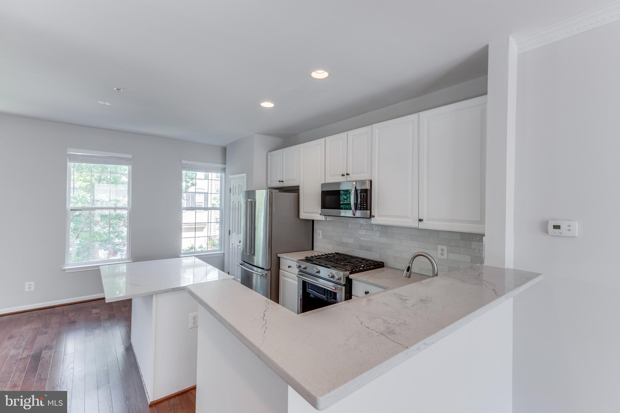 CAMERON STATION - Residential Lease