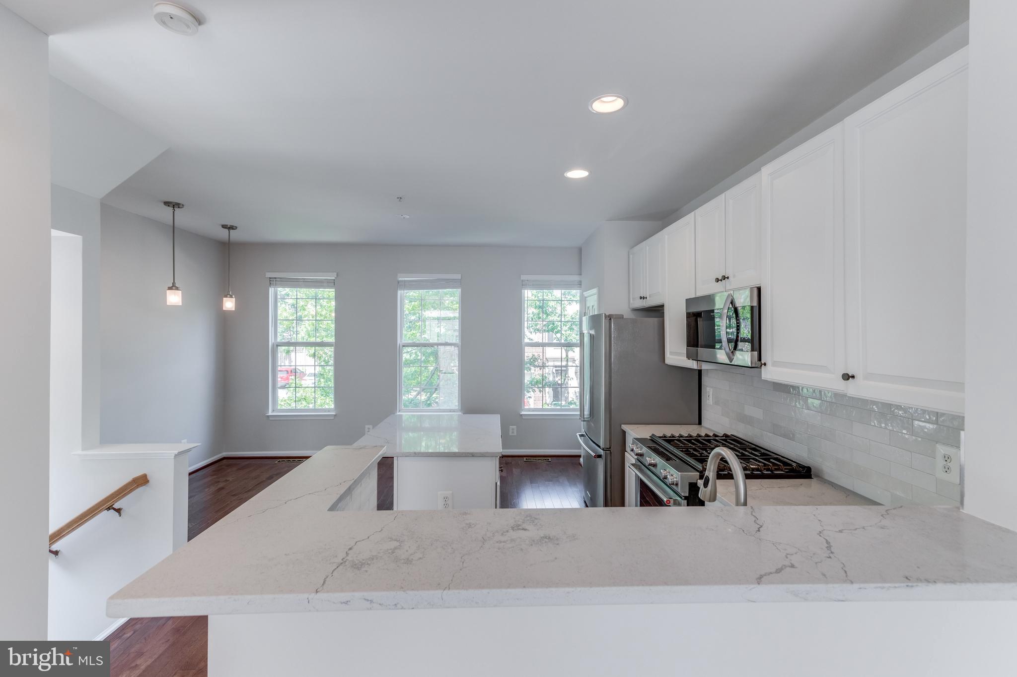 CAMERON STATION - Residential Lease