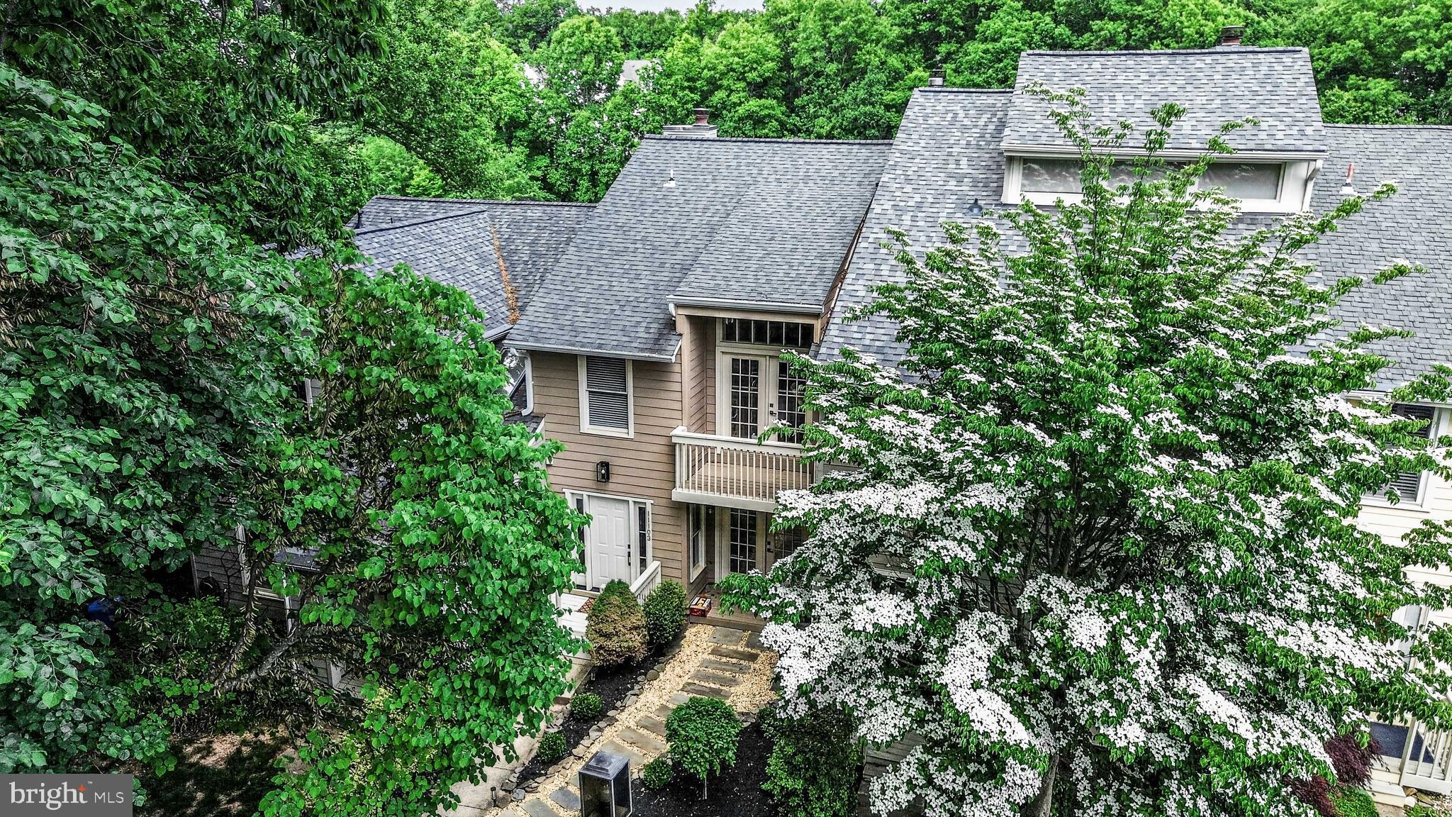 11103 LAKE CHAPEL LANE
