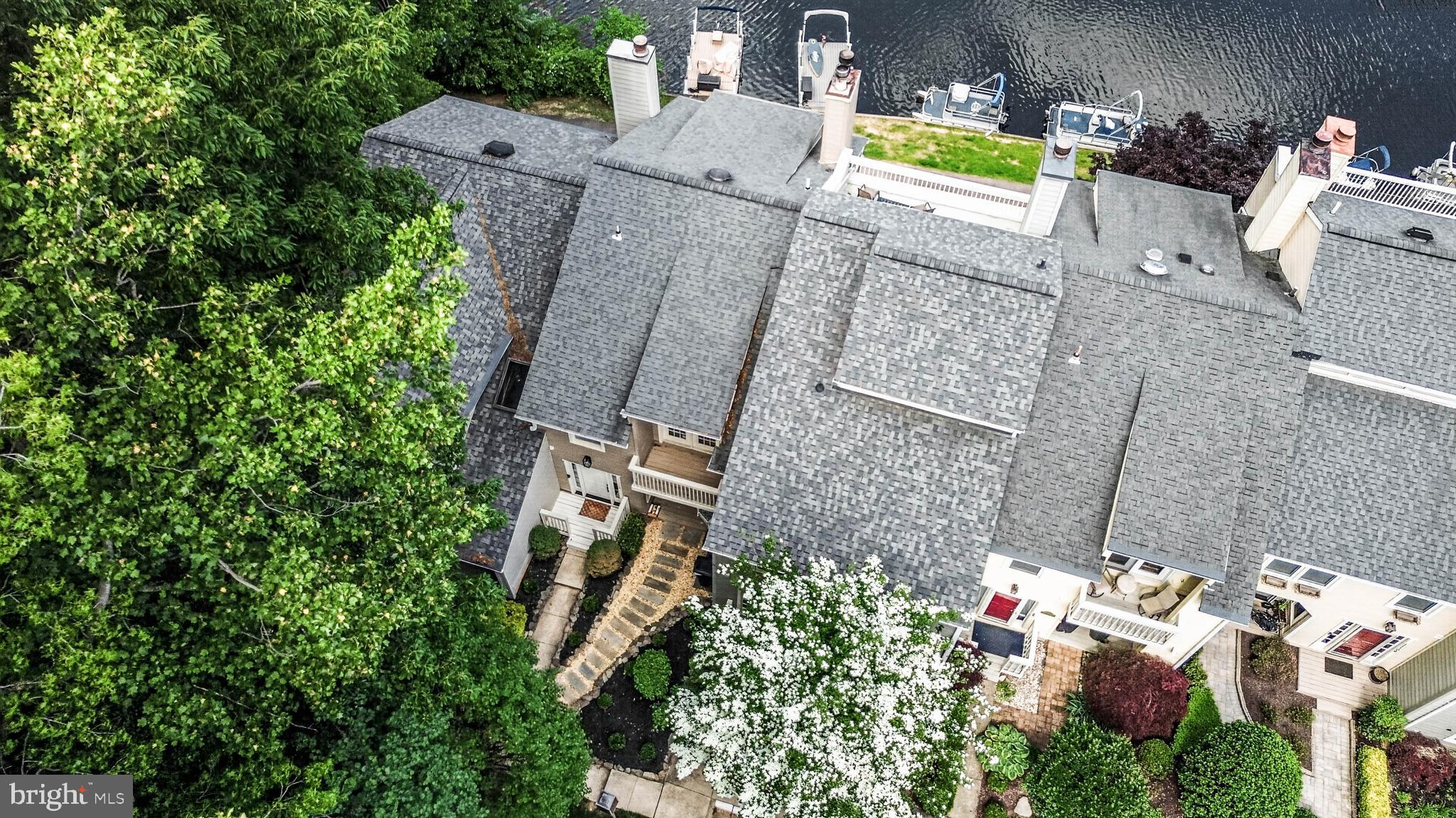 11103 LAKE CHAPEL LANE