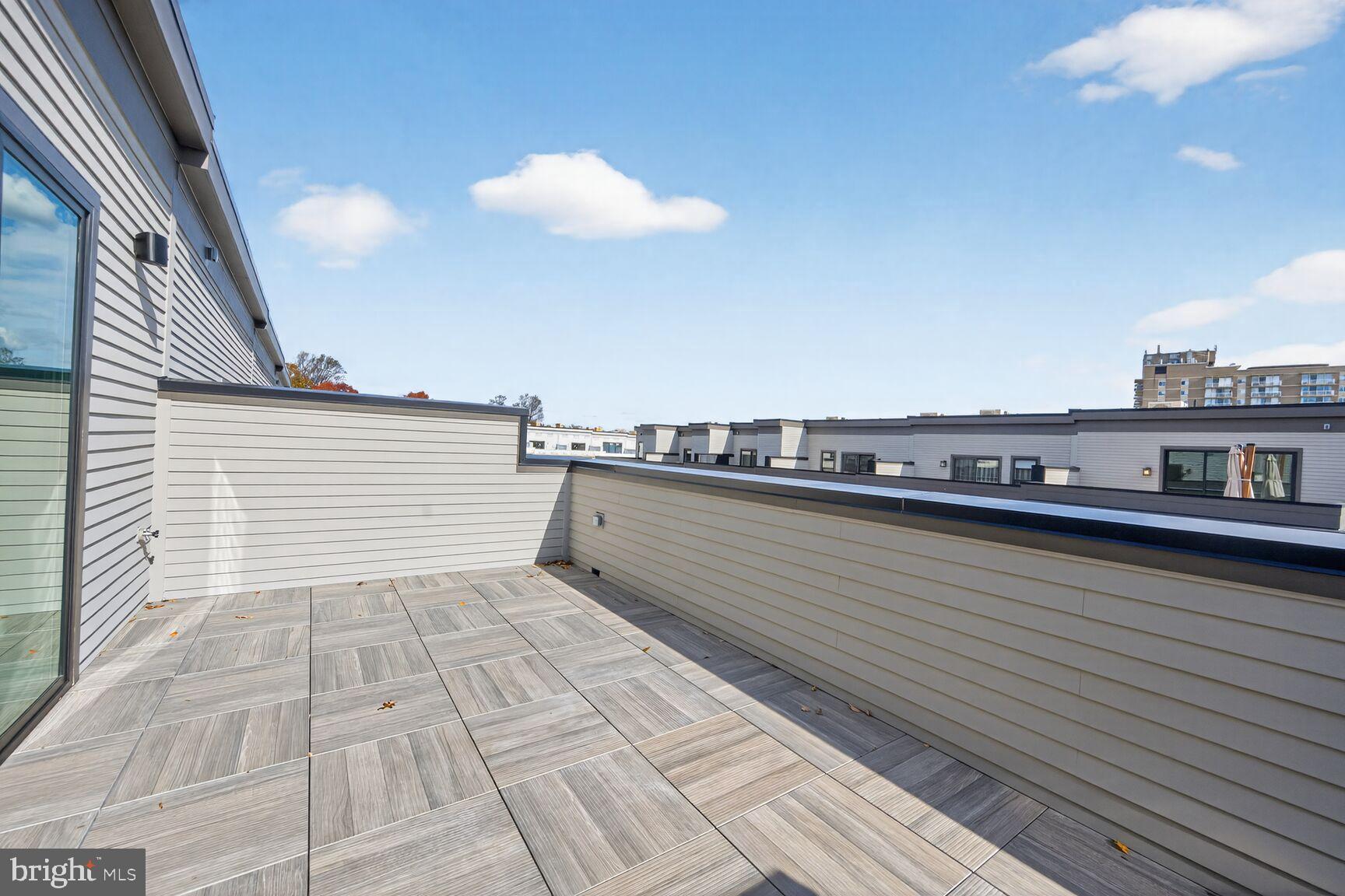 WESTBARD SQUARE - Residential