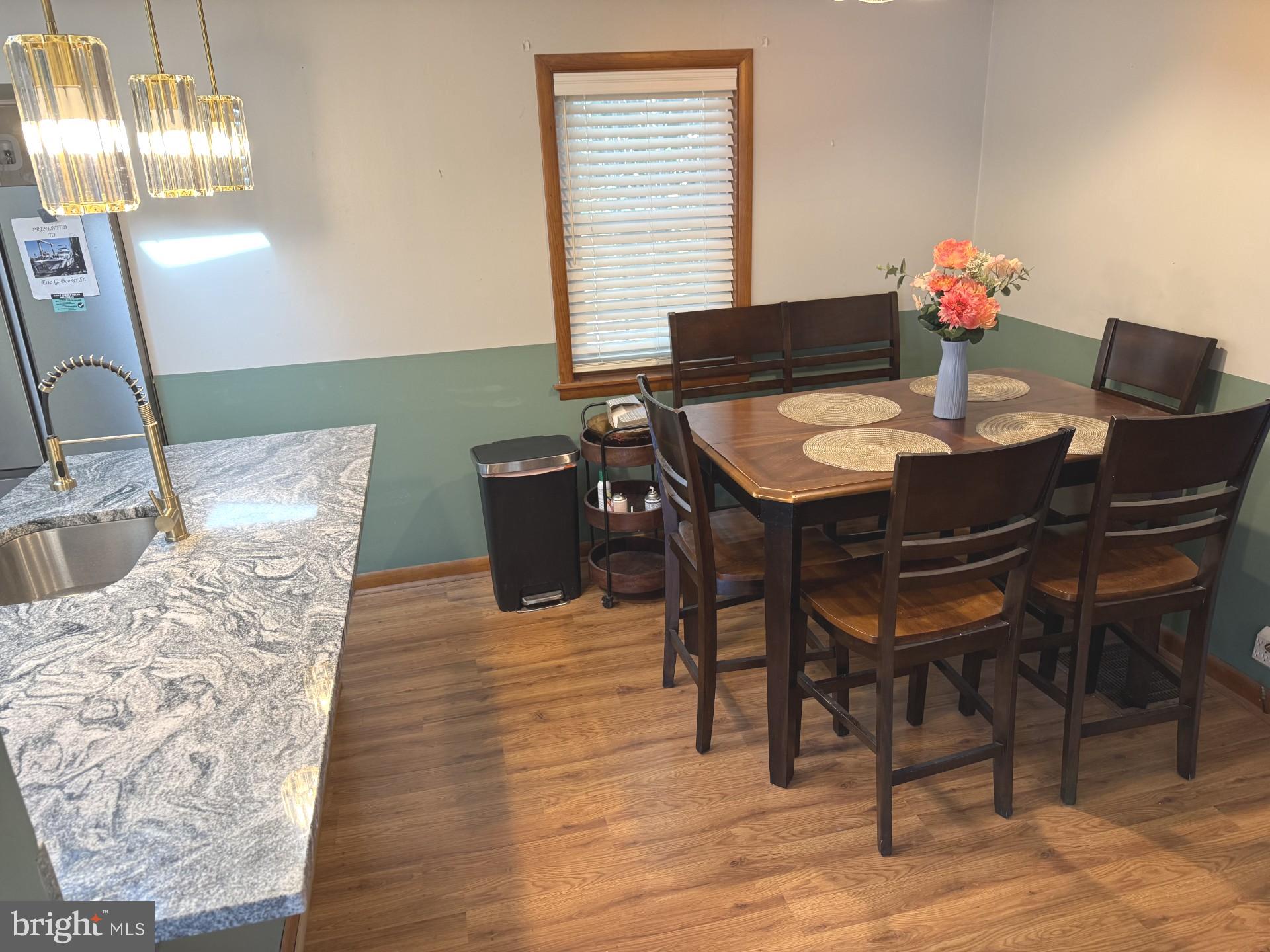 MIDDLE RIVER - Residential