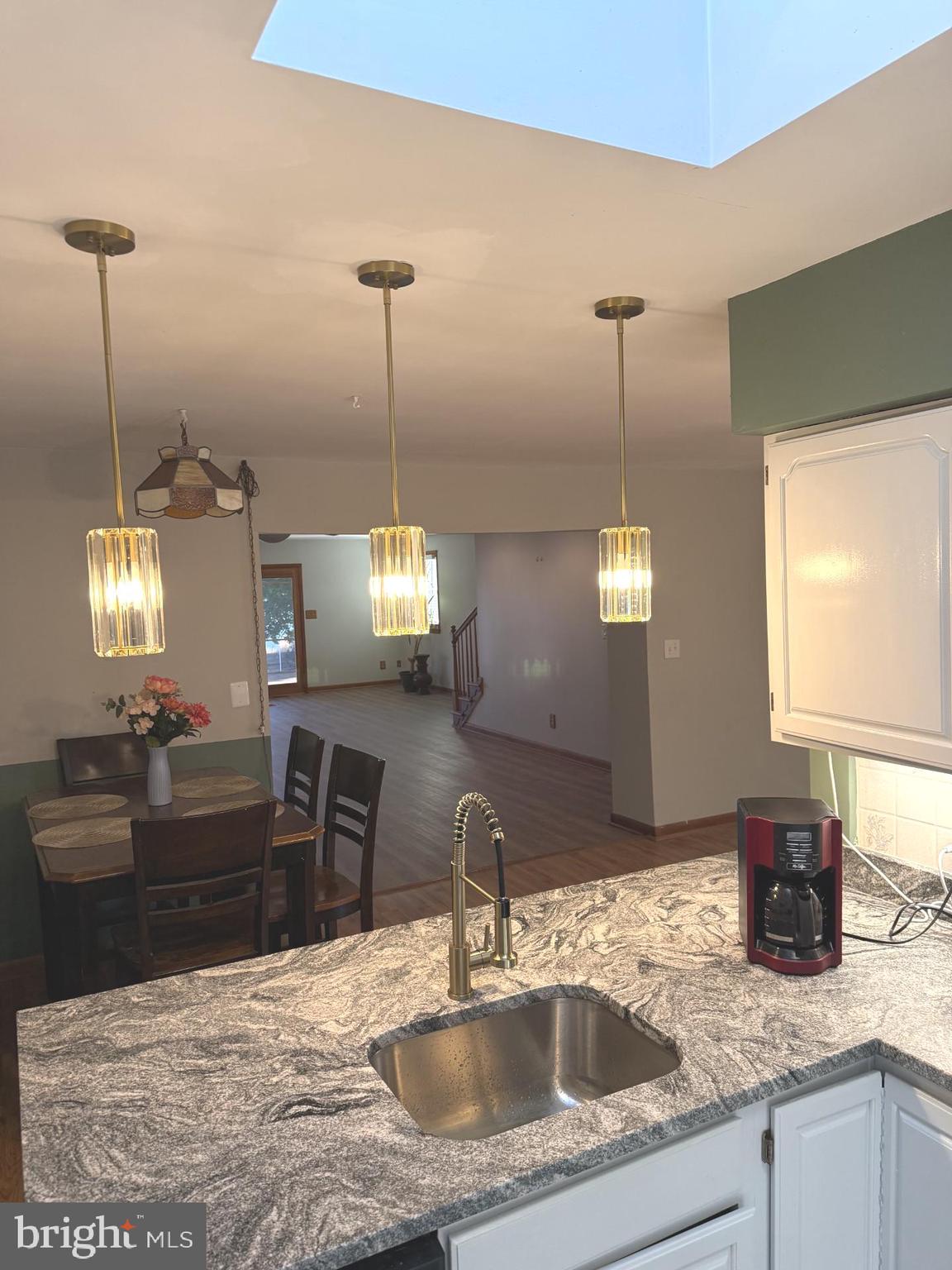 MIDDLE RIVER - Residential