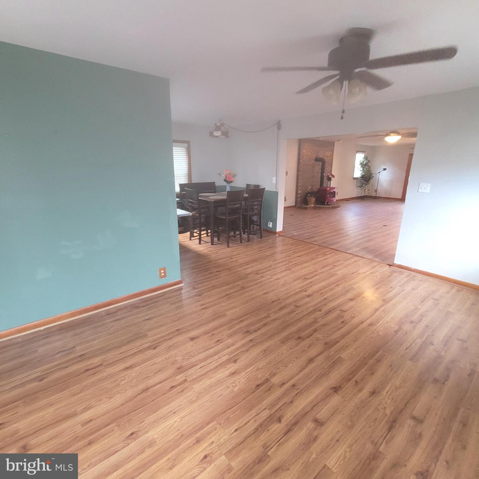 MIDDLE RIVER - Residential