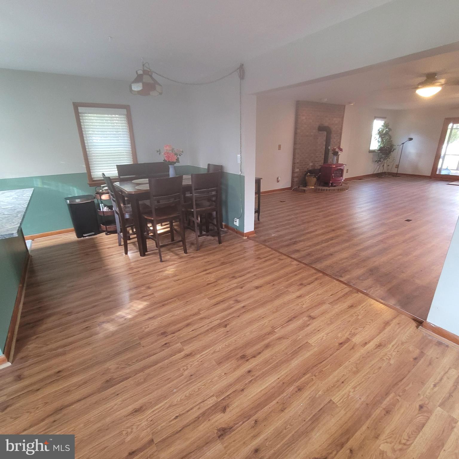 MIDDLE RIVER - Residential