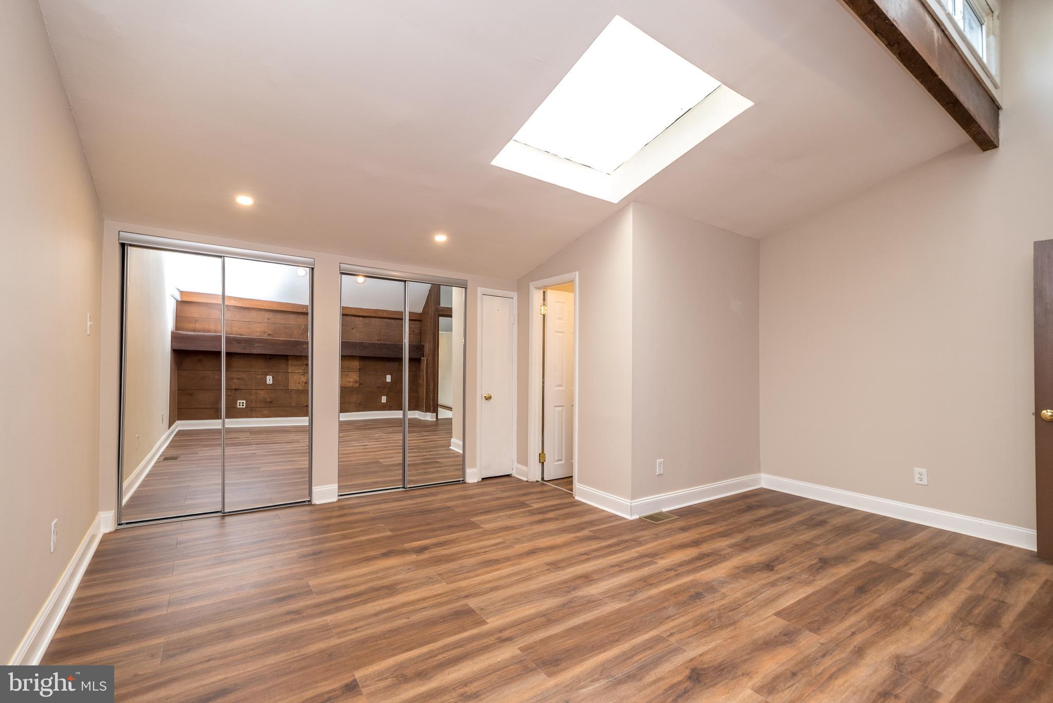 CHELTENHAM VIL - Residential