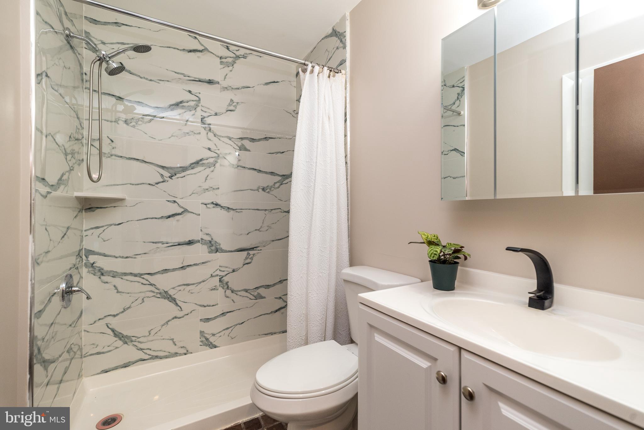 CHELTENHAM VIL - Residential