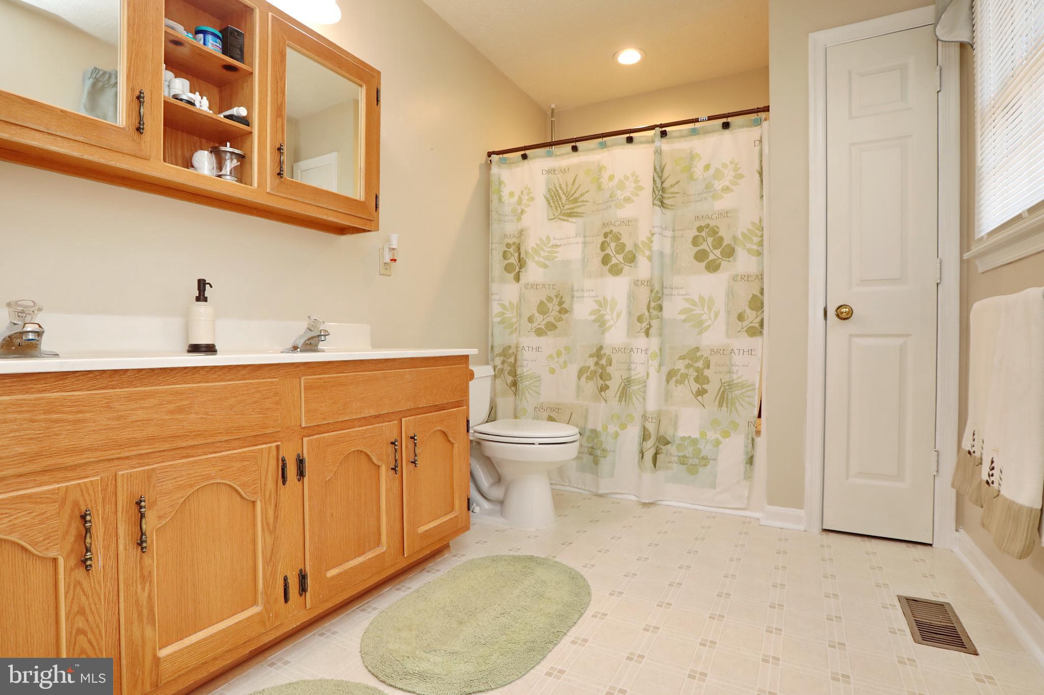 GUNSTON ESTATES - Residential