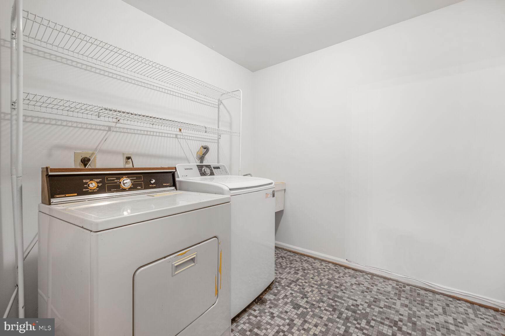 FALLSREACH - Residential