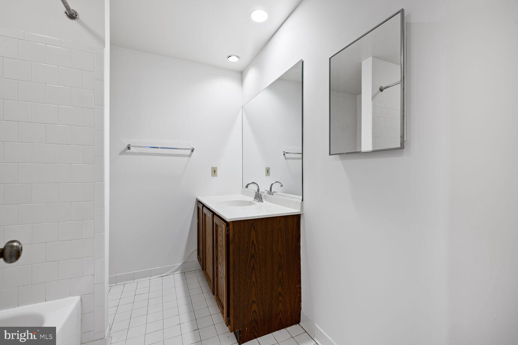 FALLSREACH - Residential