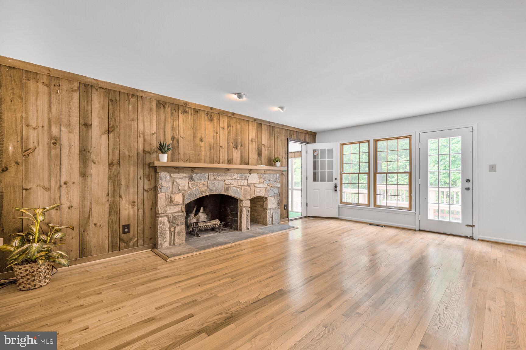 FALLSREACH - Residential