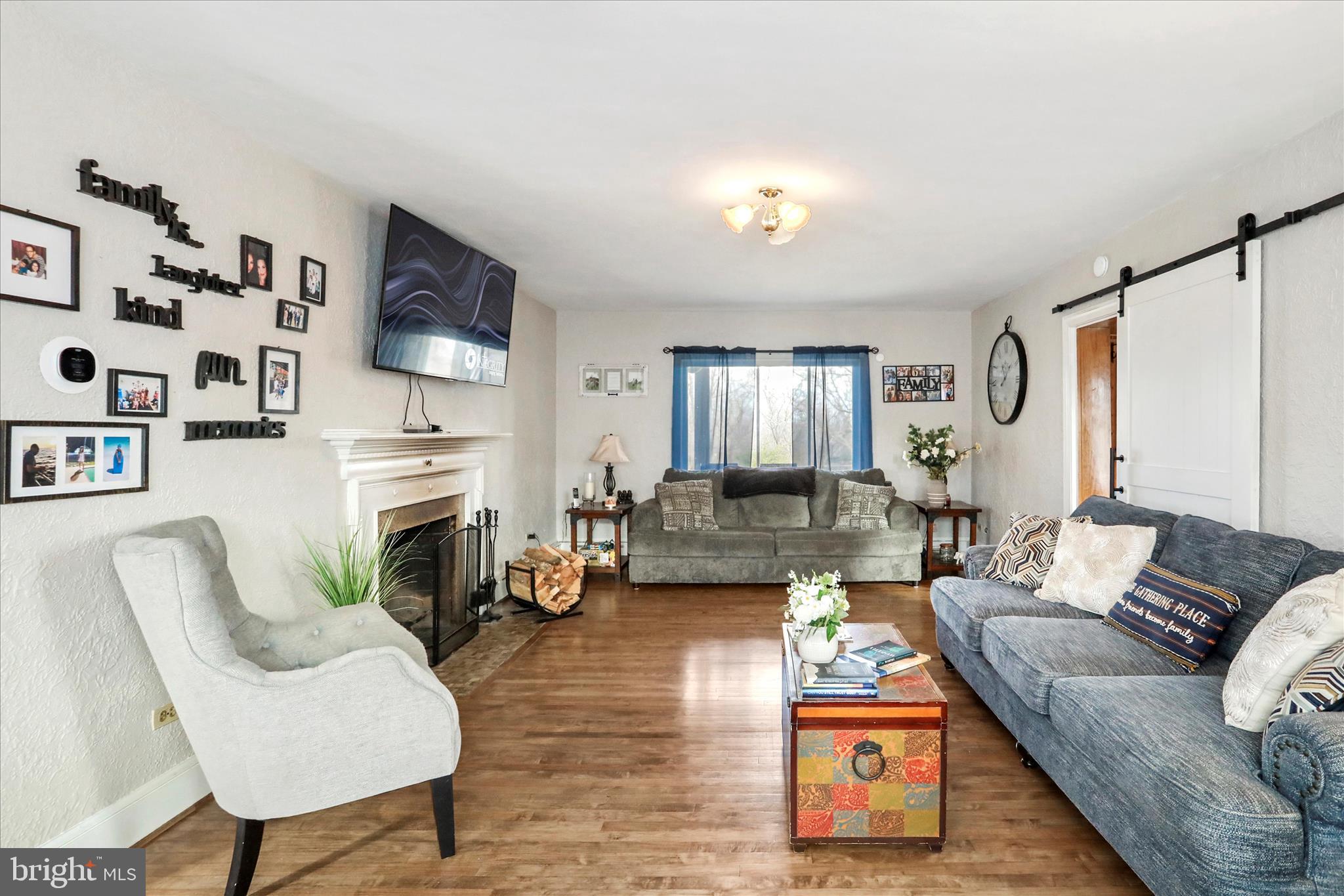 WOODSIDE - Residential