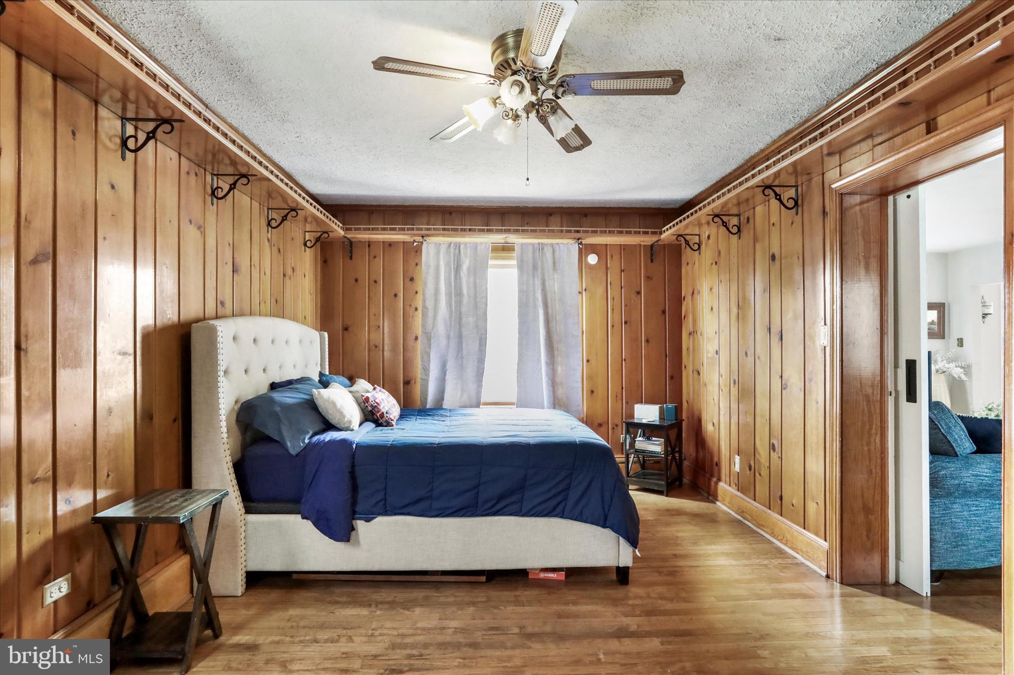 WOODSIDE - Residential