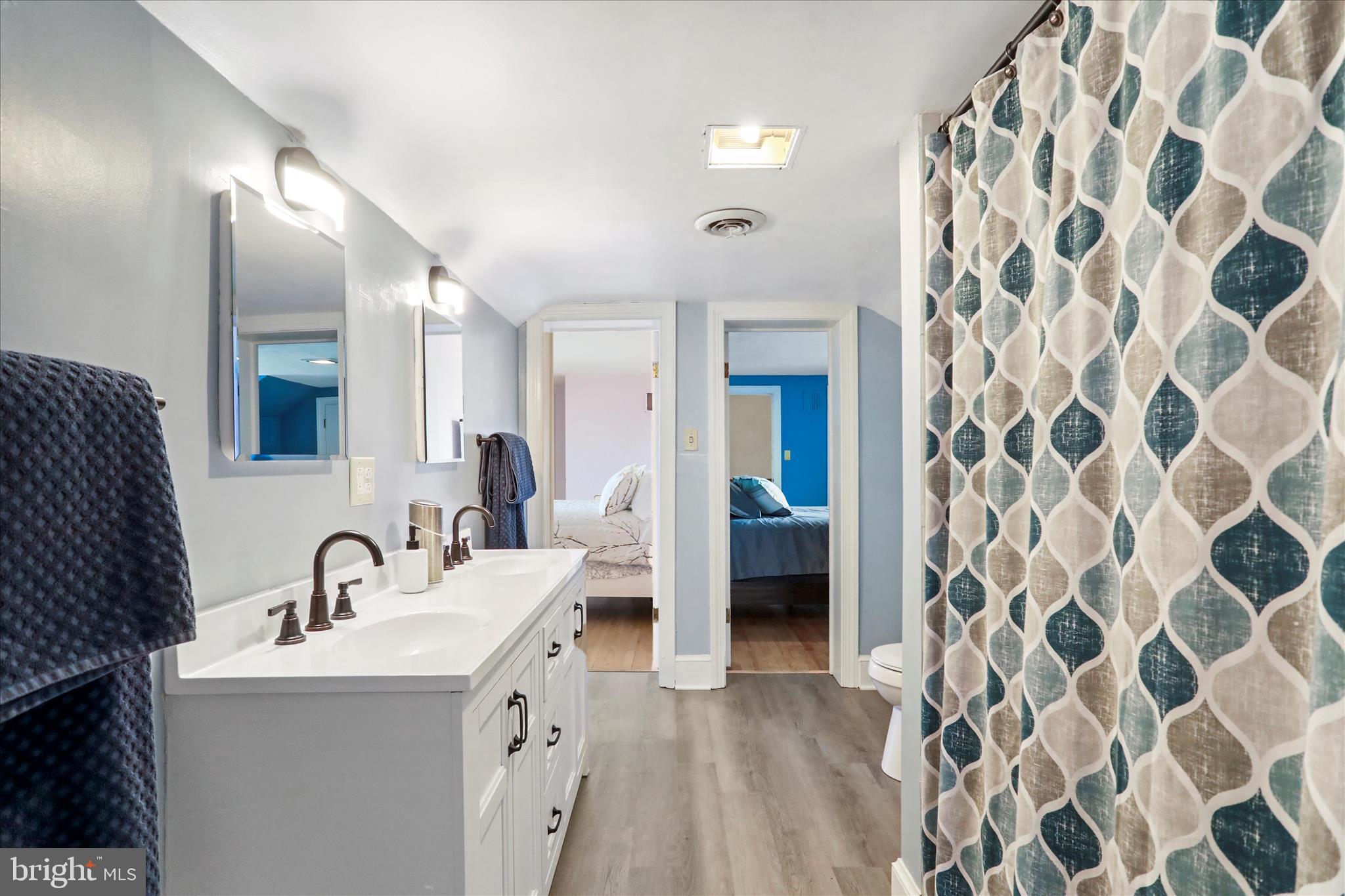 WOODSIDE - Residential