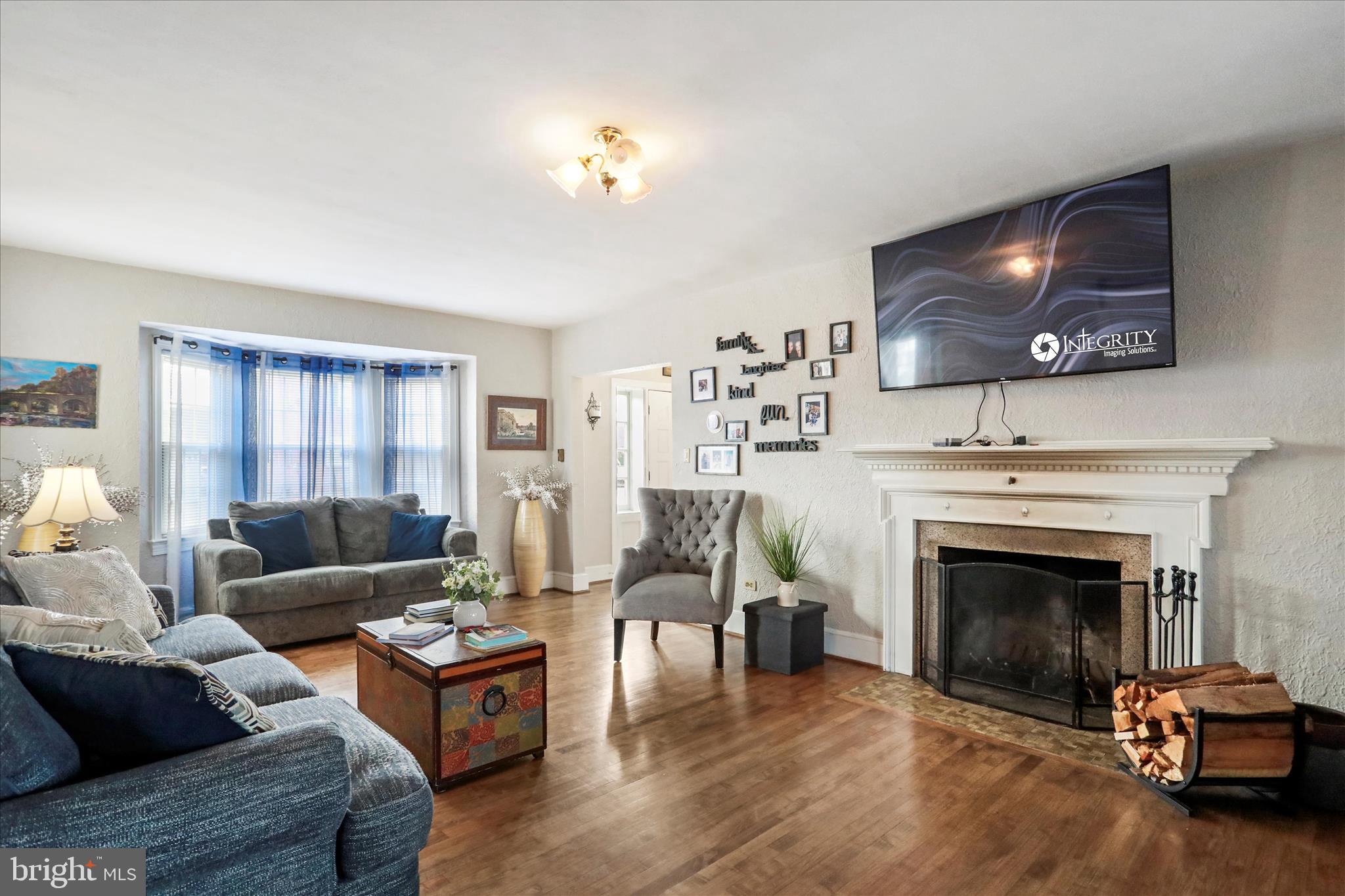 WOODSIDE - Residential