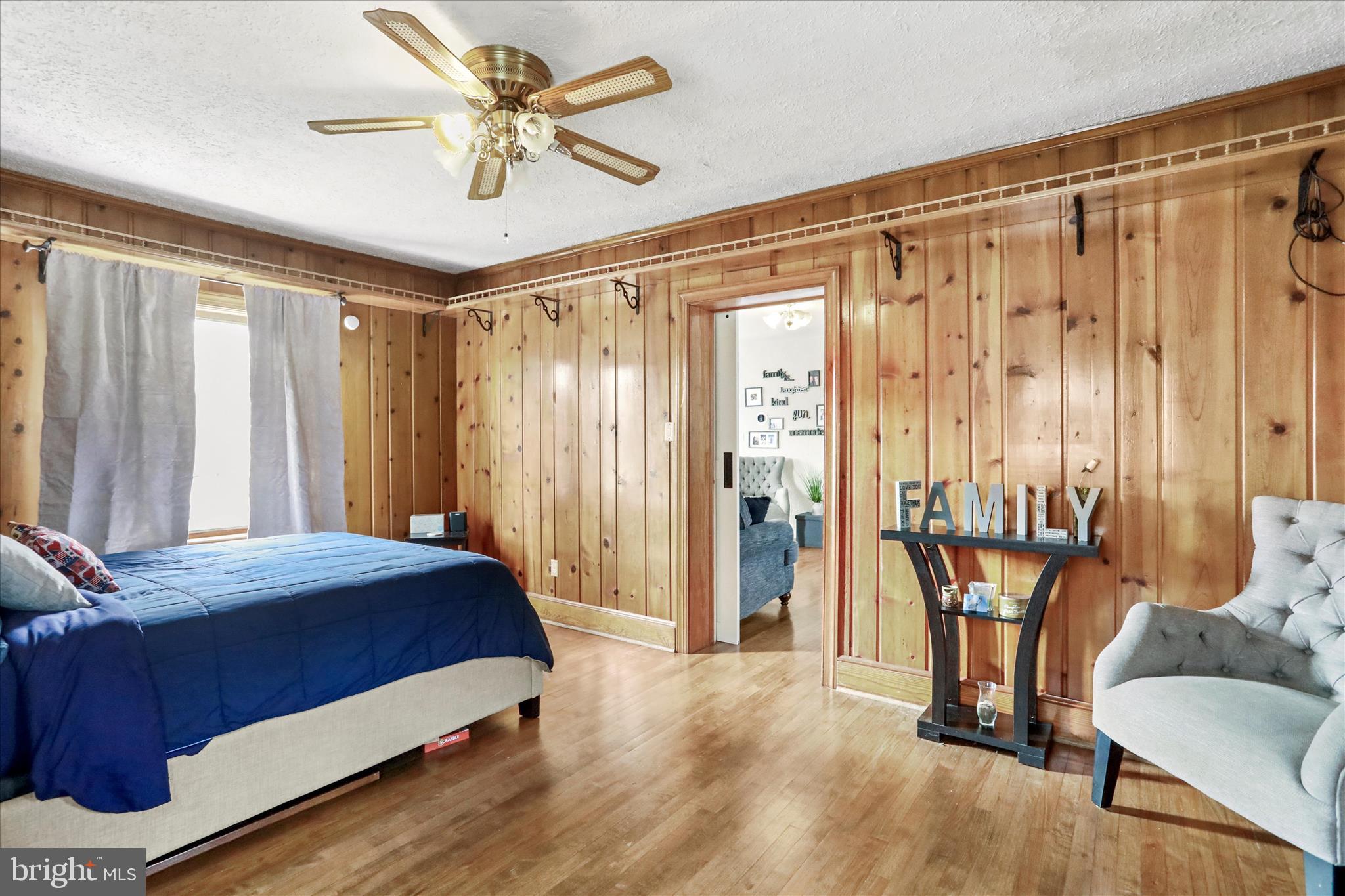 WOODSIDE - Residential