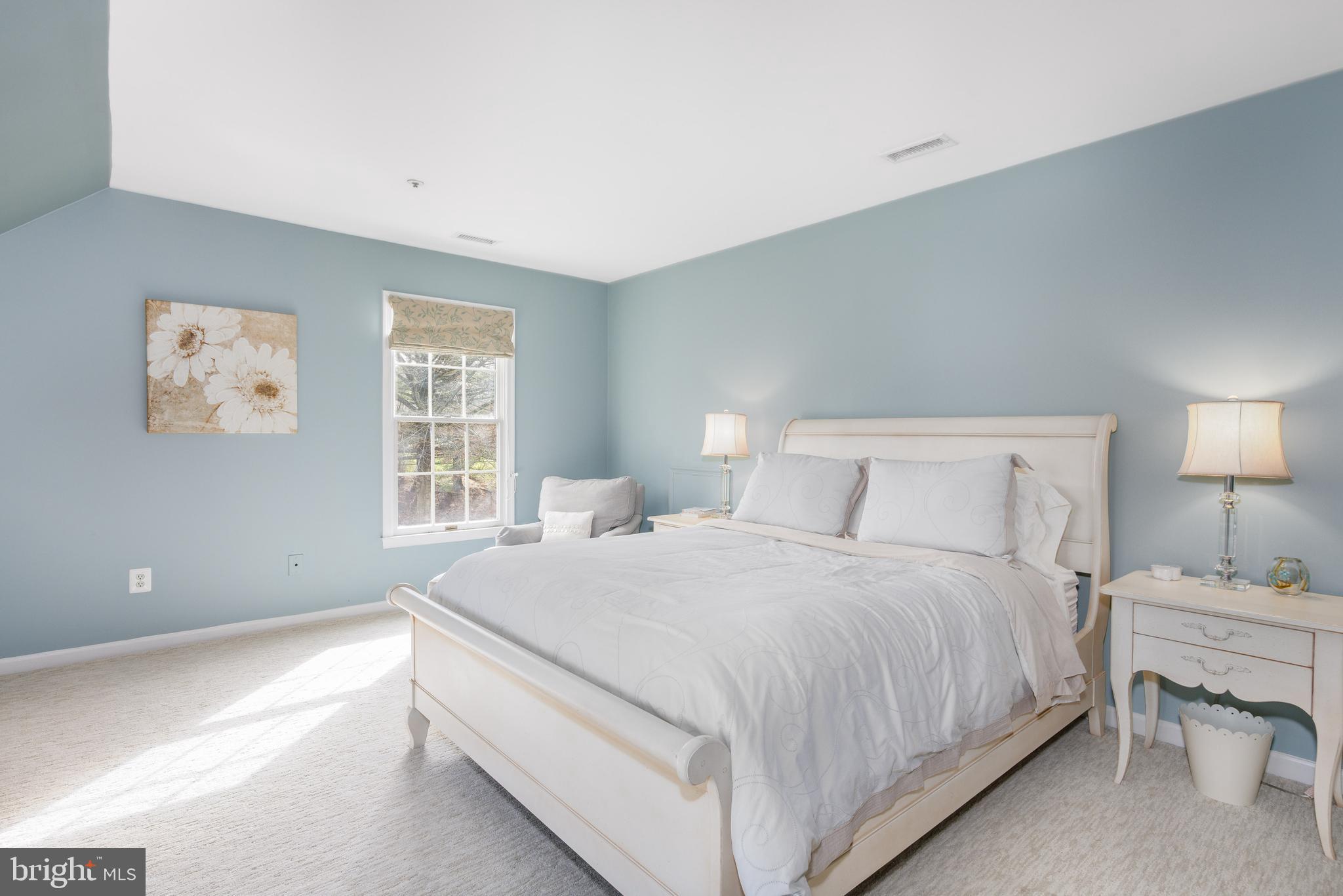 BIG PINES VILLAGE - Residential