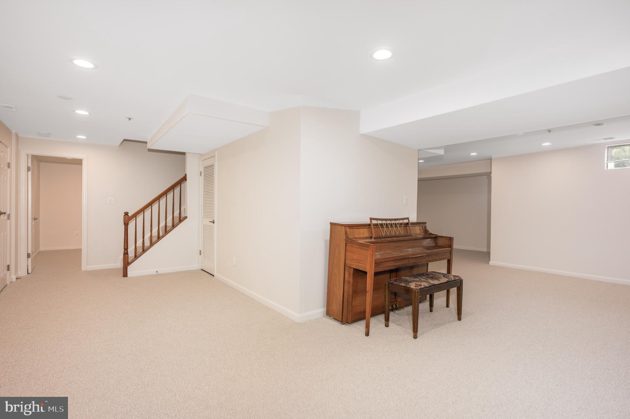 BIG PINES VILLAGE - Residential