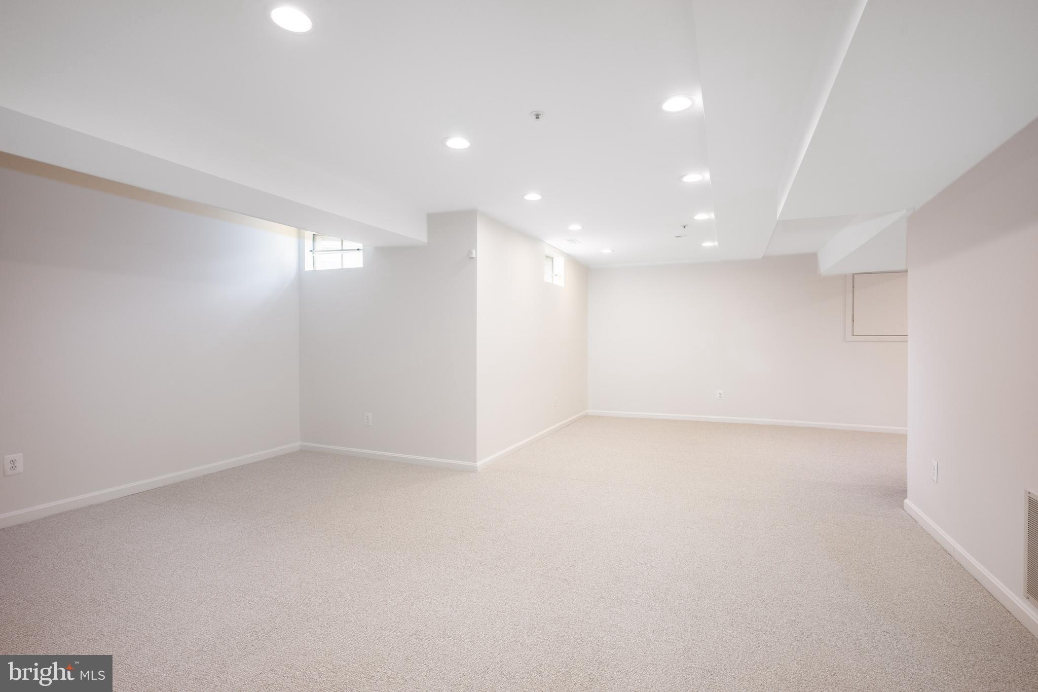 BIG PINES VILLAGE - Residential