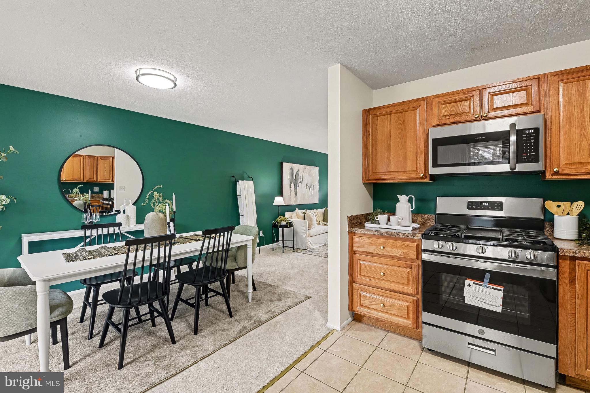 EDGE MEAD - Residential