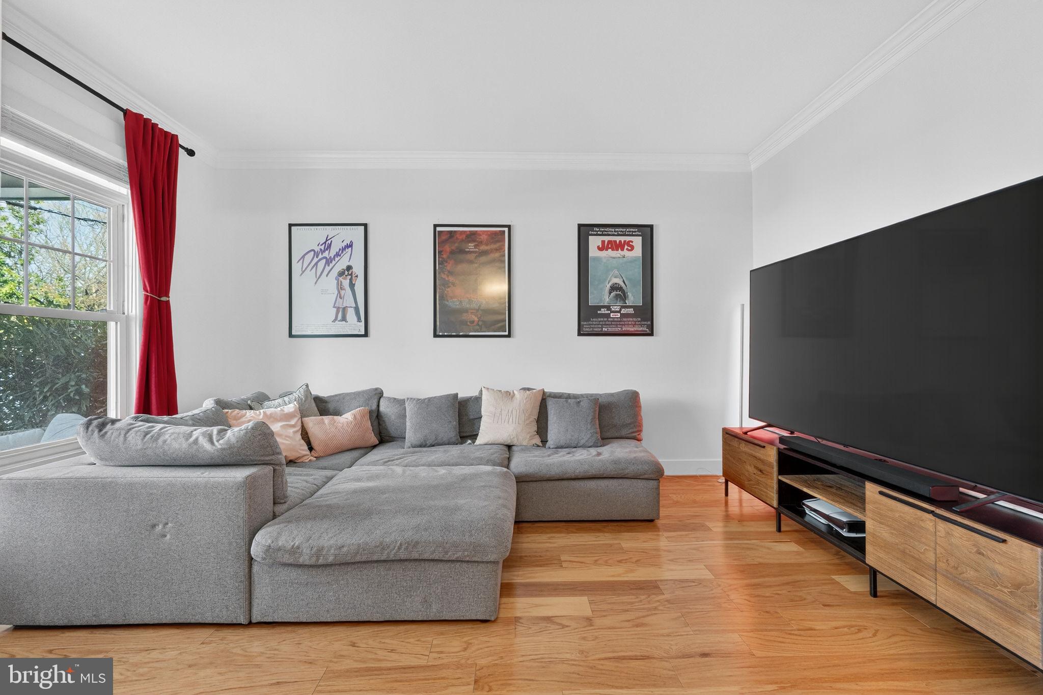 DOUGLAS PARK - Residential