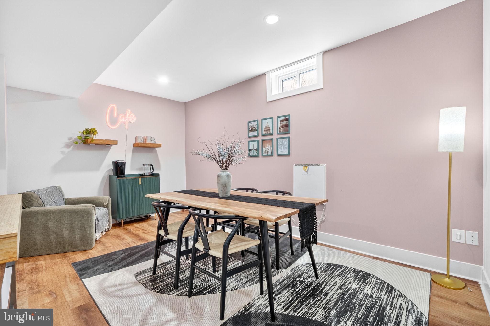 DOUGLAS PARK - Residential