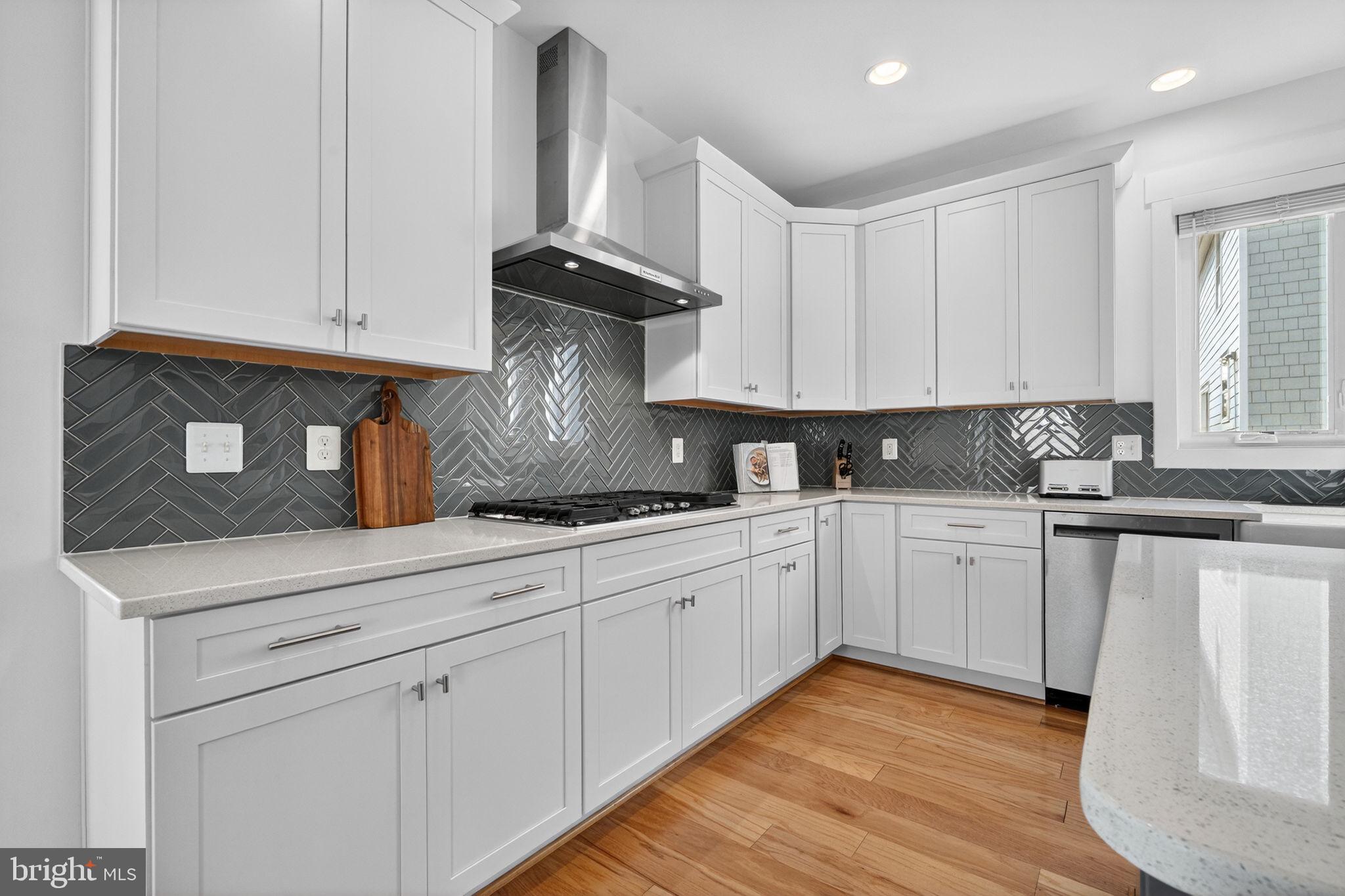 DOUGLAS PARK - Residential