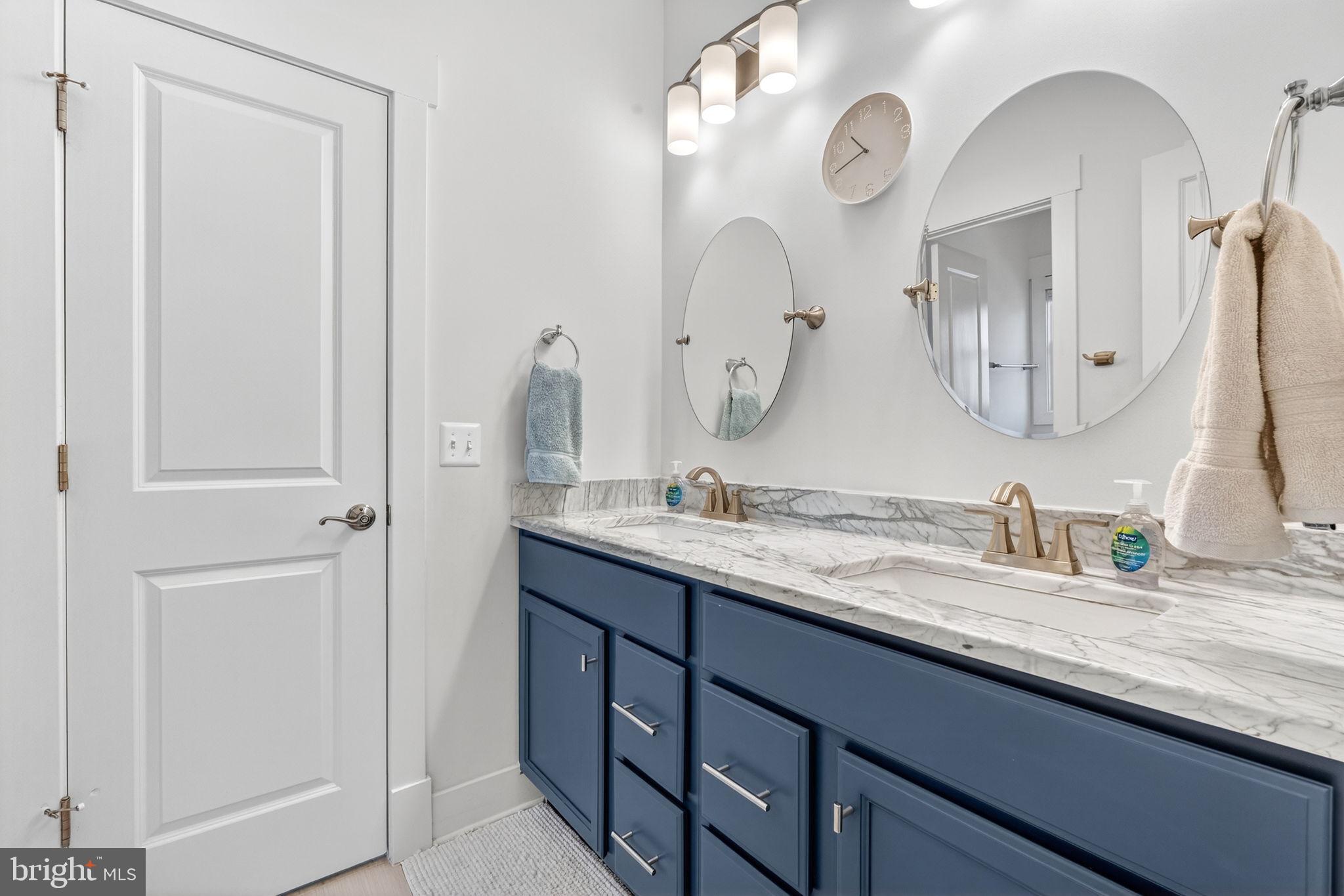 DOUGLAS PARK - Residential