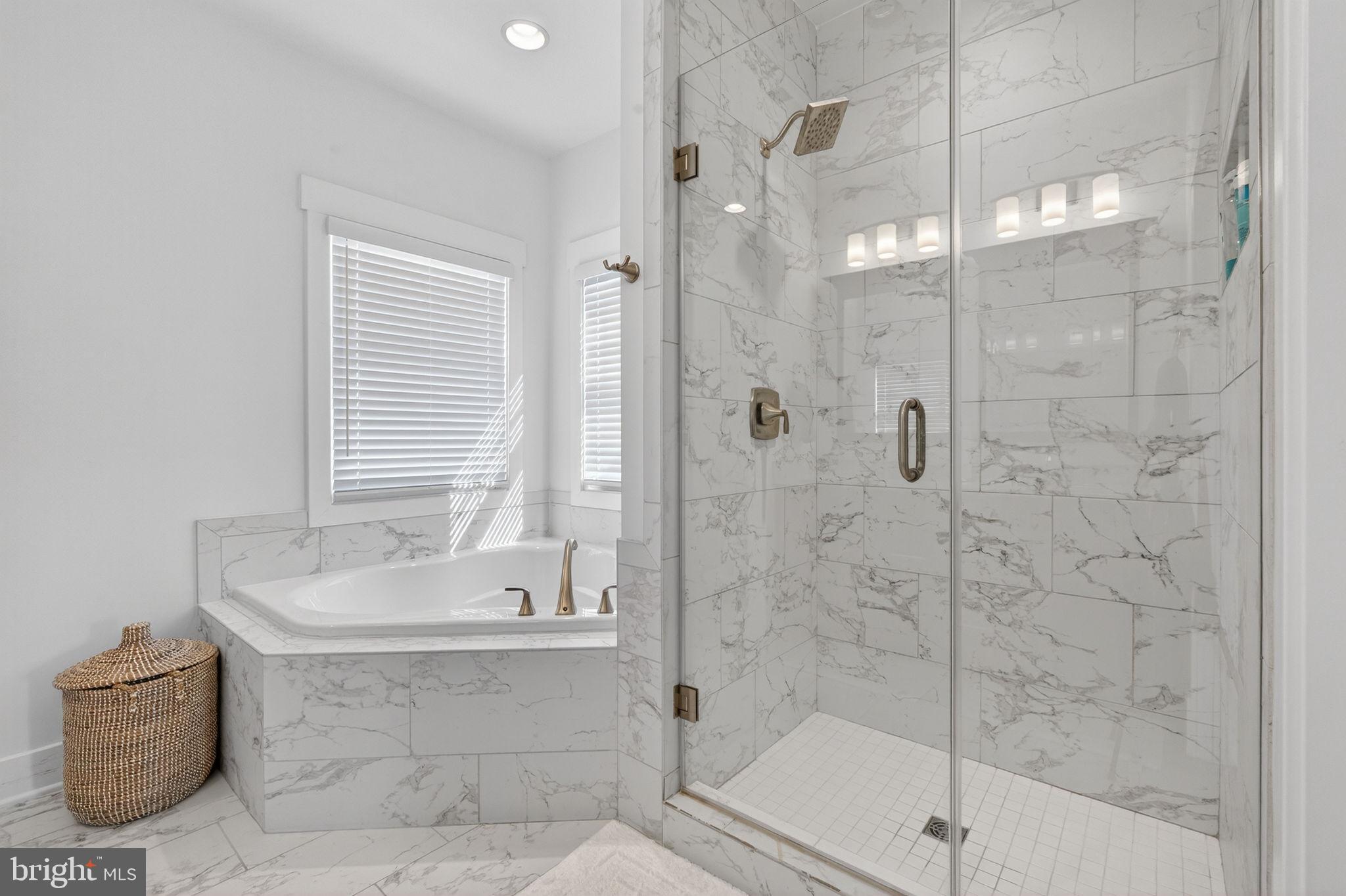 DOUGLAS PARK - Residential