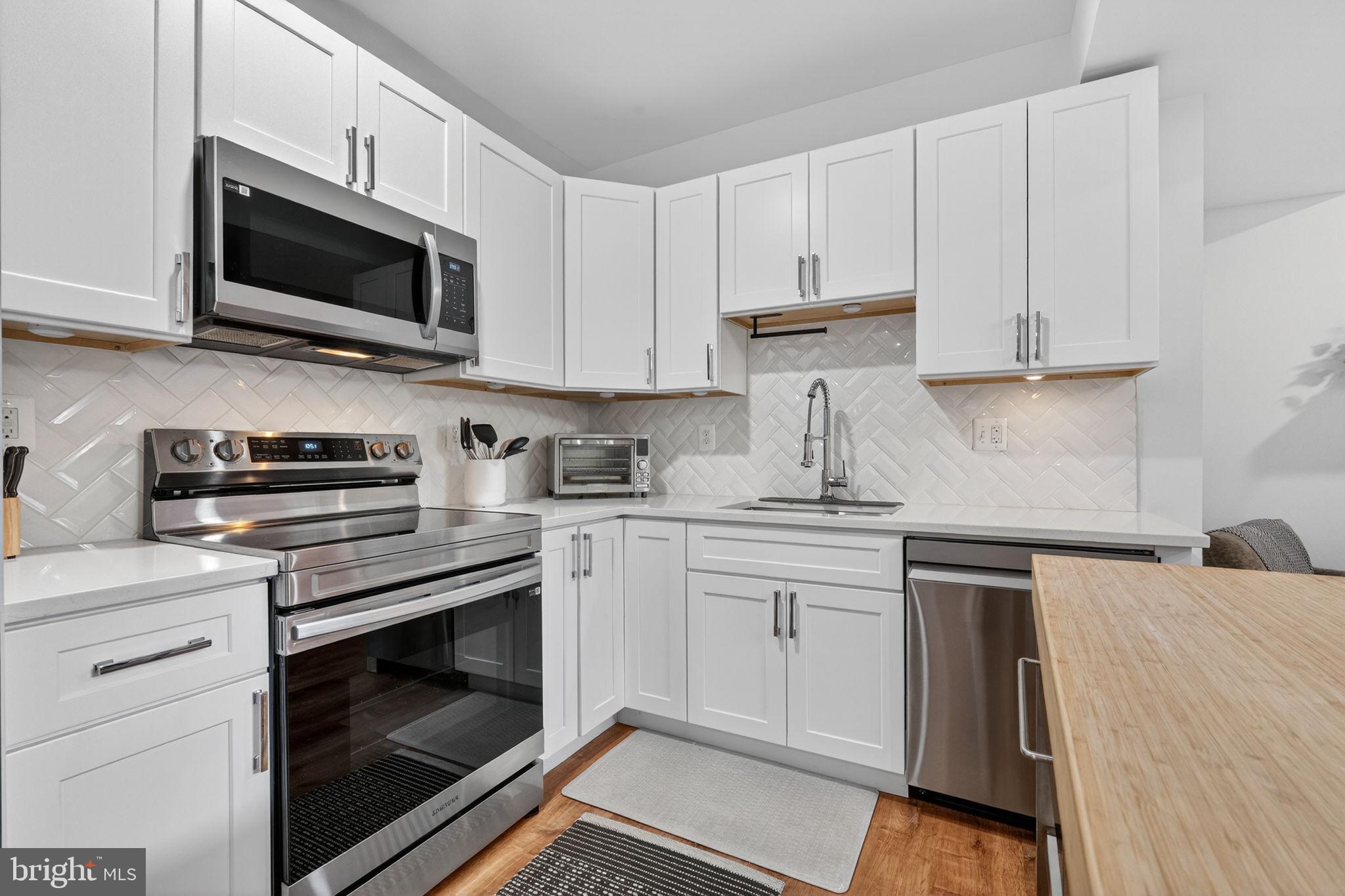 DOUGLAS PARK - Residential