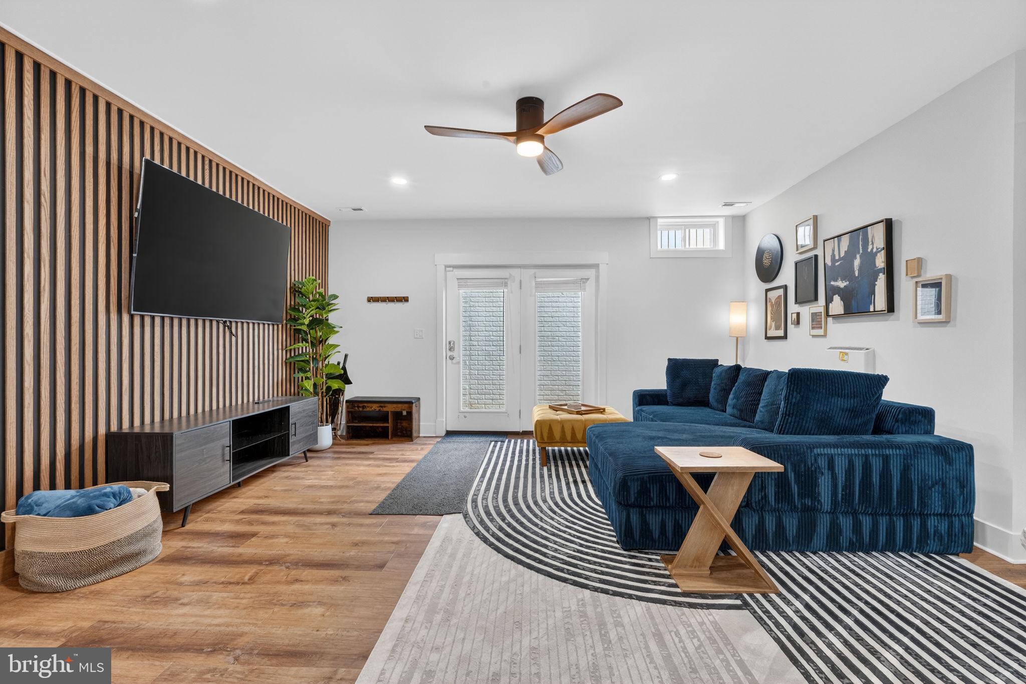 DOUGLAS PARK - Residential