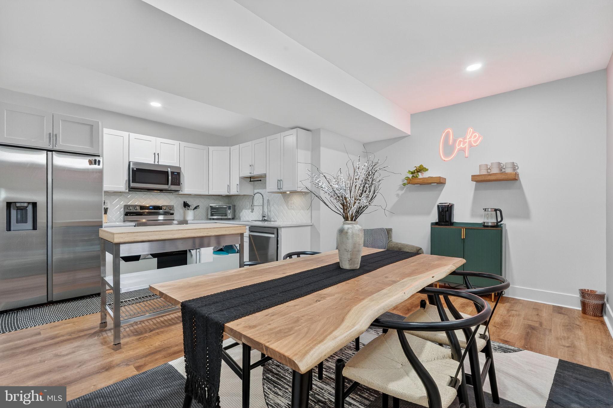 DOUGLAS PARK - Residential