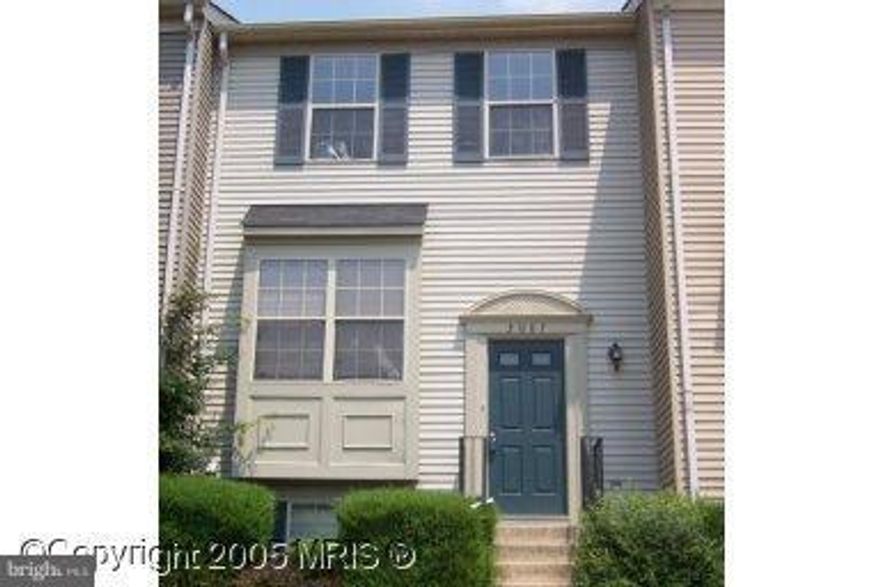 Great home to fix up and live in it or for investor/rehab. Large rooms on main level. 3 bedrooms on upper level. Finished lower level with full bath. Home has great potential for sweat equity! Home is being sold strictly in "AS IS" condition.