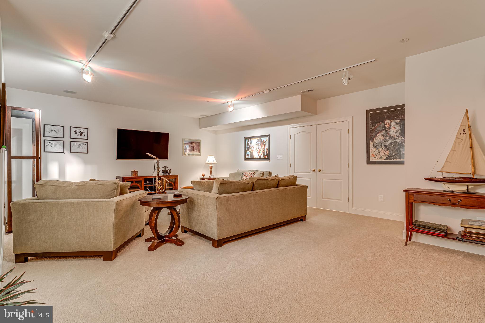 THE VINEYARD - Residential