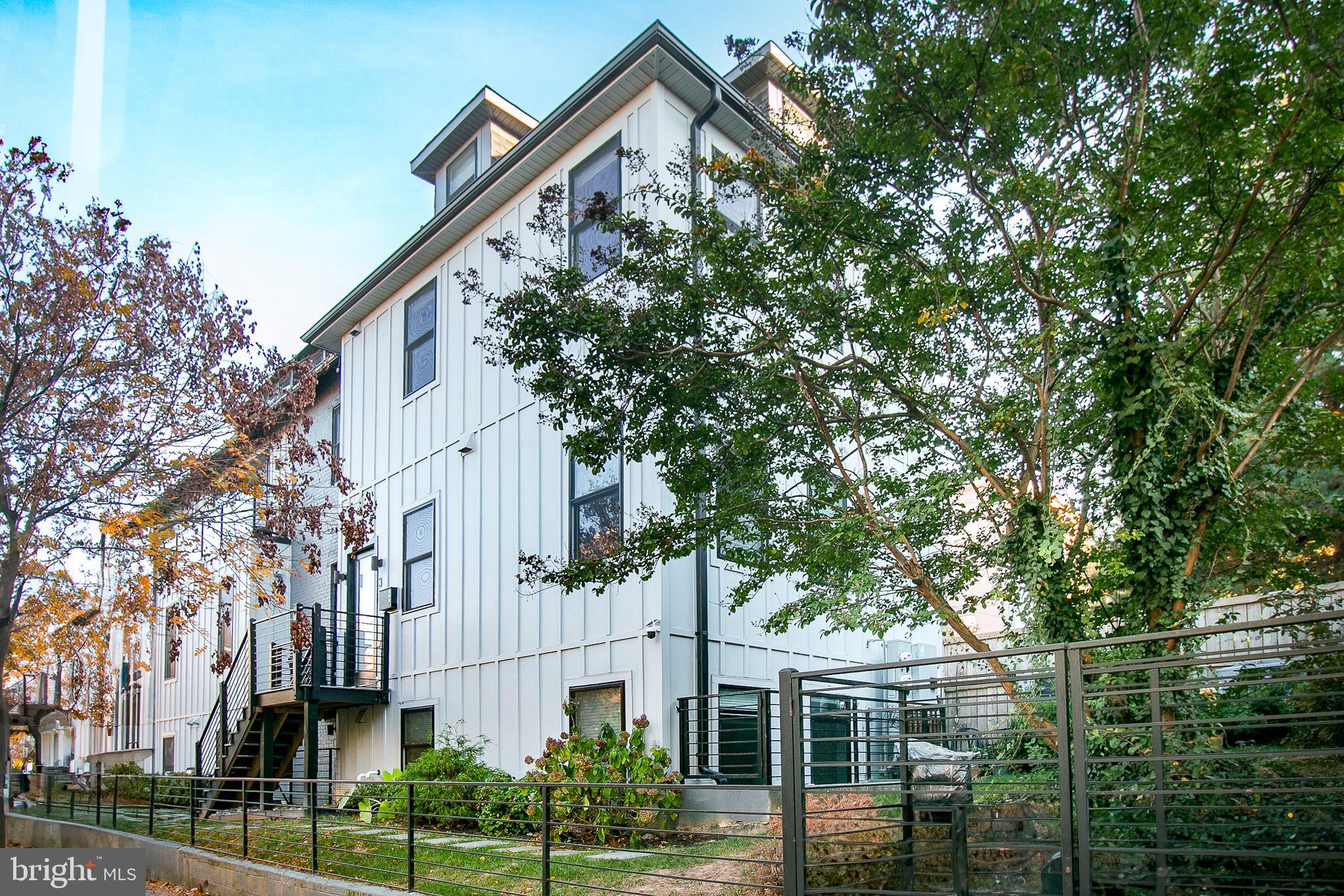 3554 10TH STREET NW 3